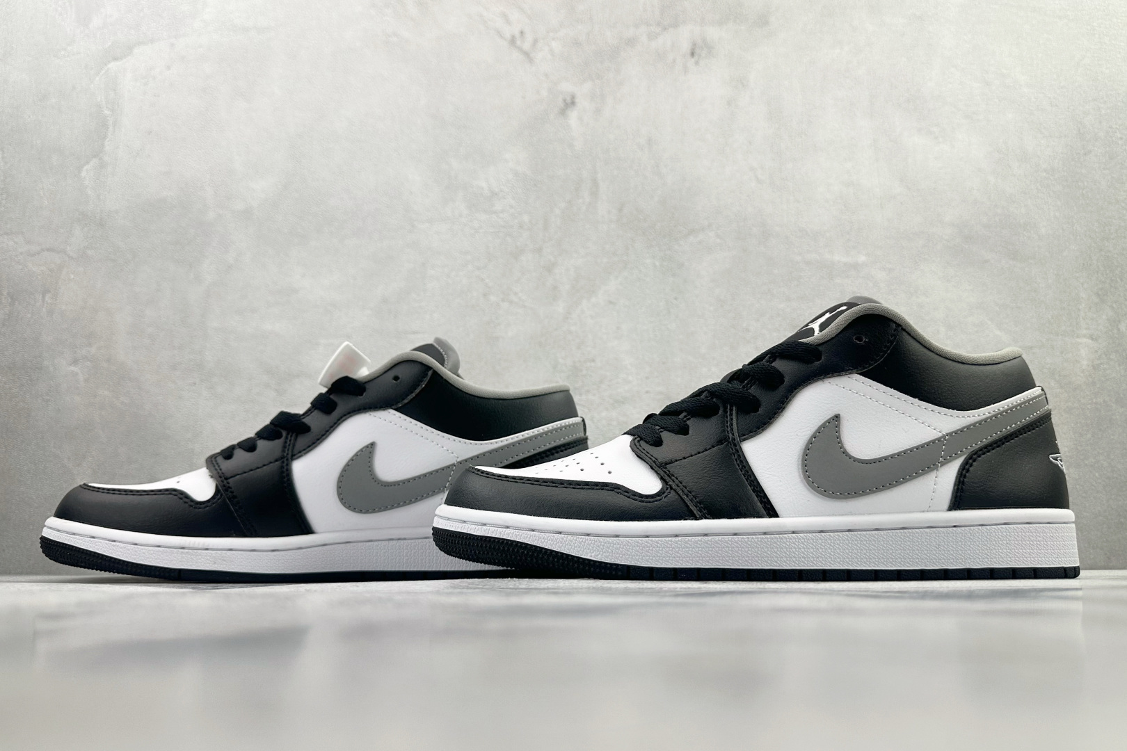 Jordan Air Jordan 1 黑白灰影子 553558-040-Top High Quatity Cheap Sneakers Fashion Clothing Clothes Bags handbags Shoes of all Brand wholesale With The best Quality And Beautiful Price from China Factory Chinese suppliers wholesaler seller Jordan Air Jordan 1 黑白灰影子 553558-040