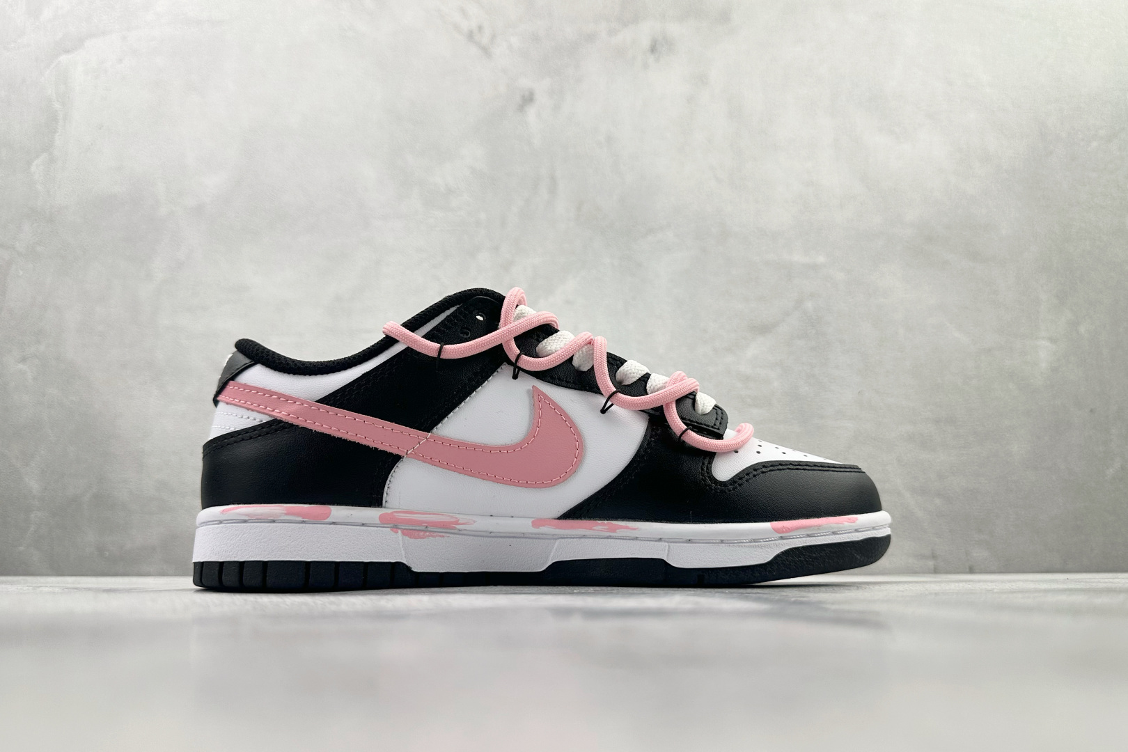 定制球鞋 Nike Dunk 少女设定 黑白粉 DD1503-101