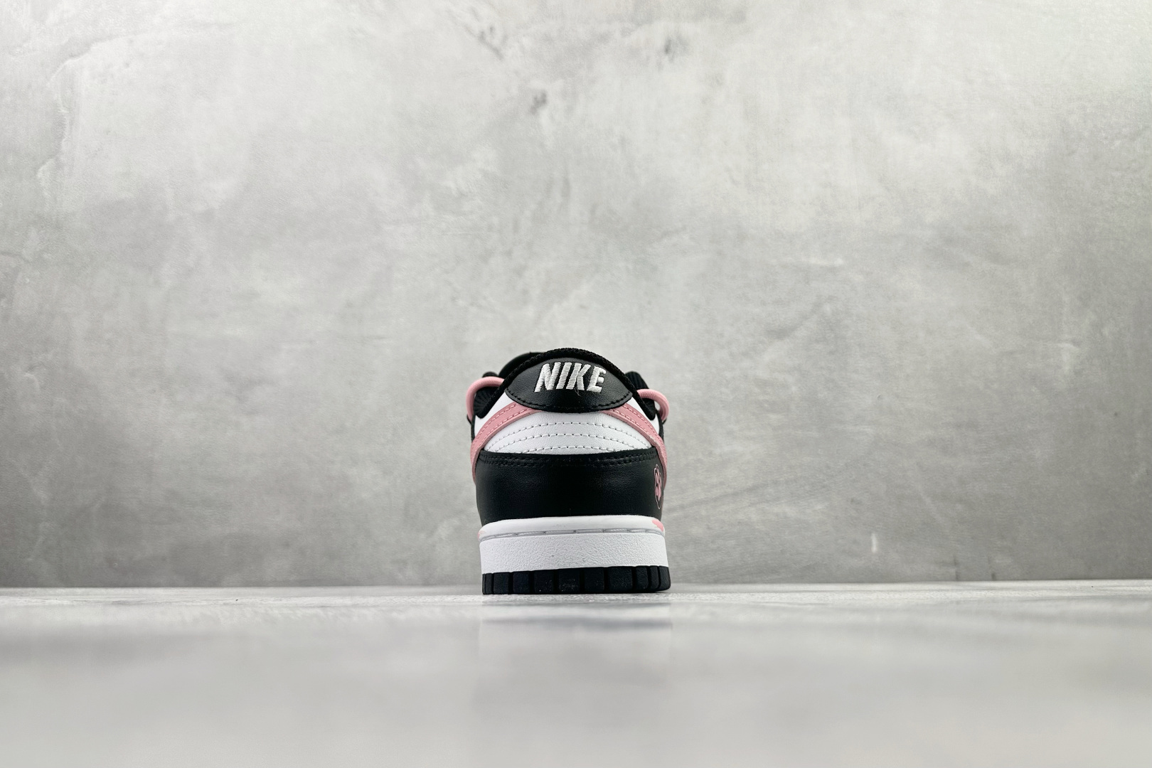 定制球鞋 Nike Dunk 少女设定 黑白粉 DD1503-101