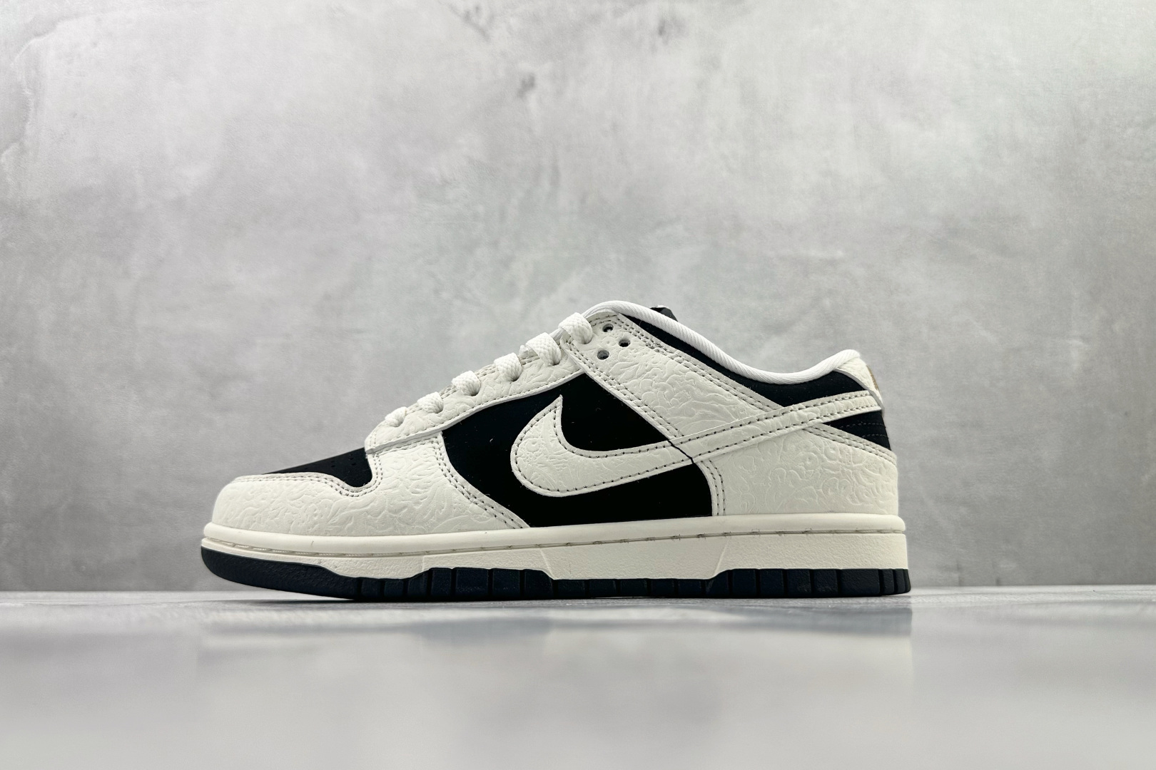 220 Nike Dunk Embossed Baroque CNY新年款 黑白 IF3944-001