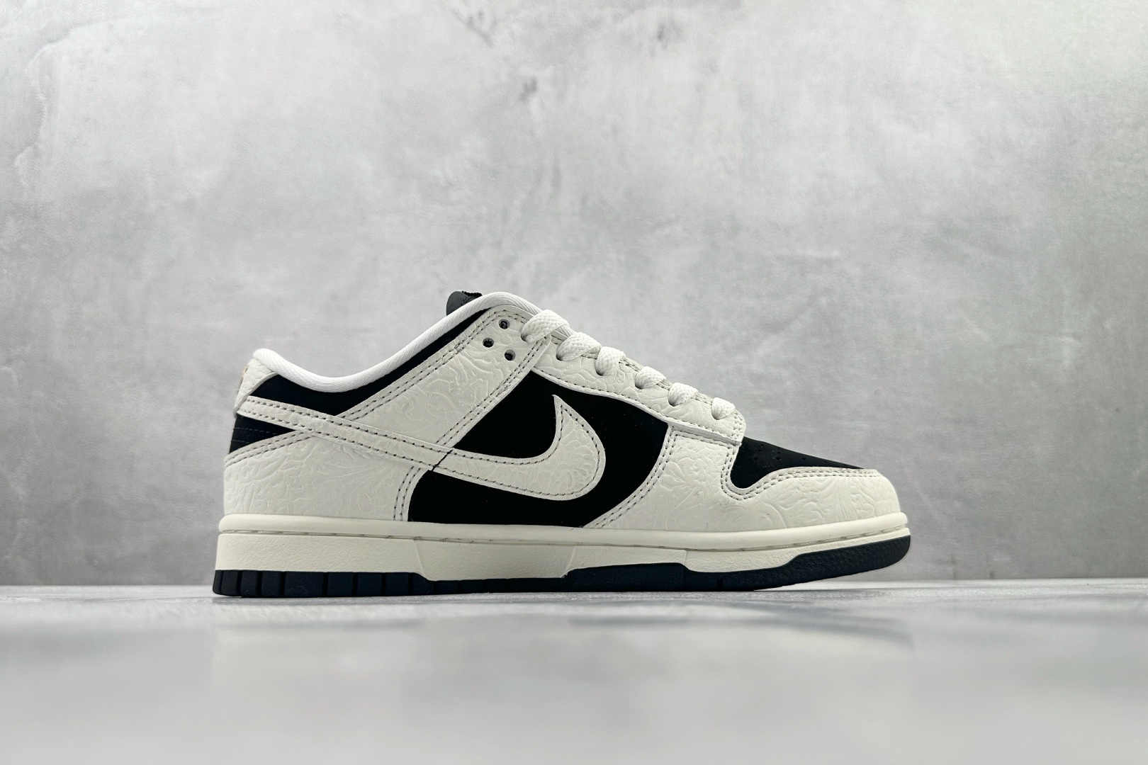 220 Nike Dunk Embossed Baroque CNY新年款 黑白 IF3944-001