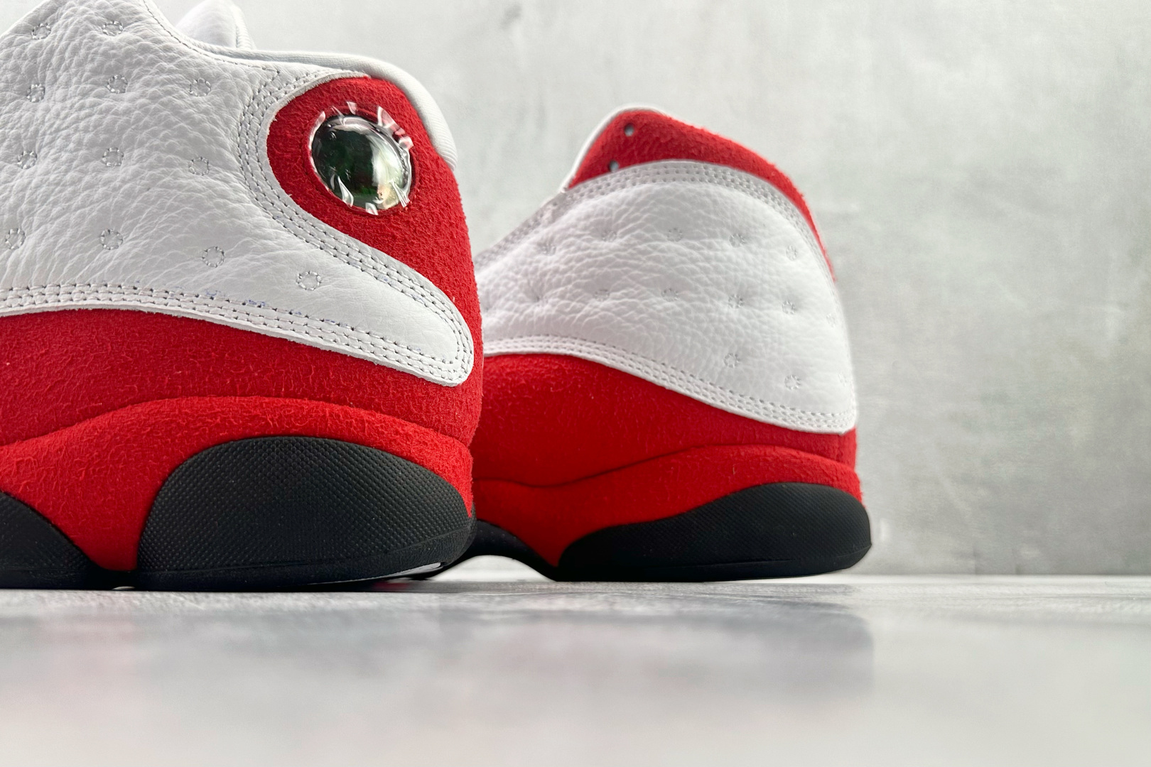 平台专供 Jordan Air Jordan 13 白红色 414575-101-Top High Quatity Cheap Sneakers Fashion Clothing Clothes Bags handbags Shoes of all Brand wholesale With The best Quality And Beautiful Price from China Factory Chinese suppliers wholesaler seller 平台专供 Jordan Air Jordan 13 白红色 414575-101