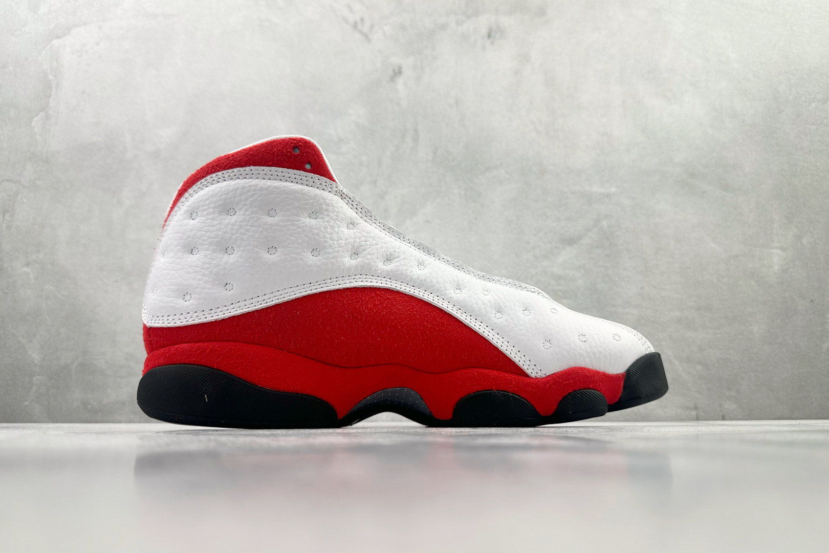 平台专供 Jordan Air Jordan 13 白红色 414575-101-Top High Quatity Cheap Sneakers Fashion Clothing Clothes Bags handbags Shoes of all Brand wholesale With The best Quality And Beautiful Price from China Factory Chinese suppliers wholesaler seller 平台专供 Jordan Air Jordan 13 白红色 414575-101