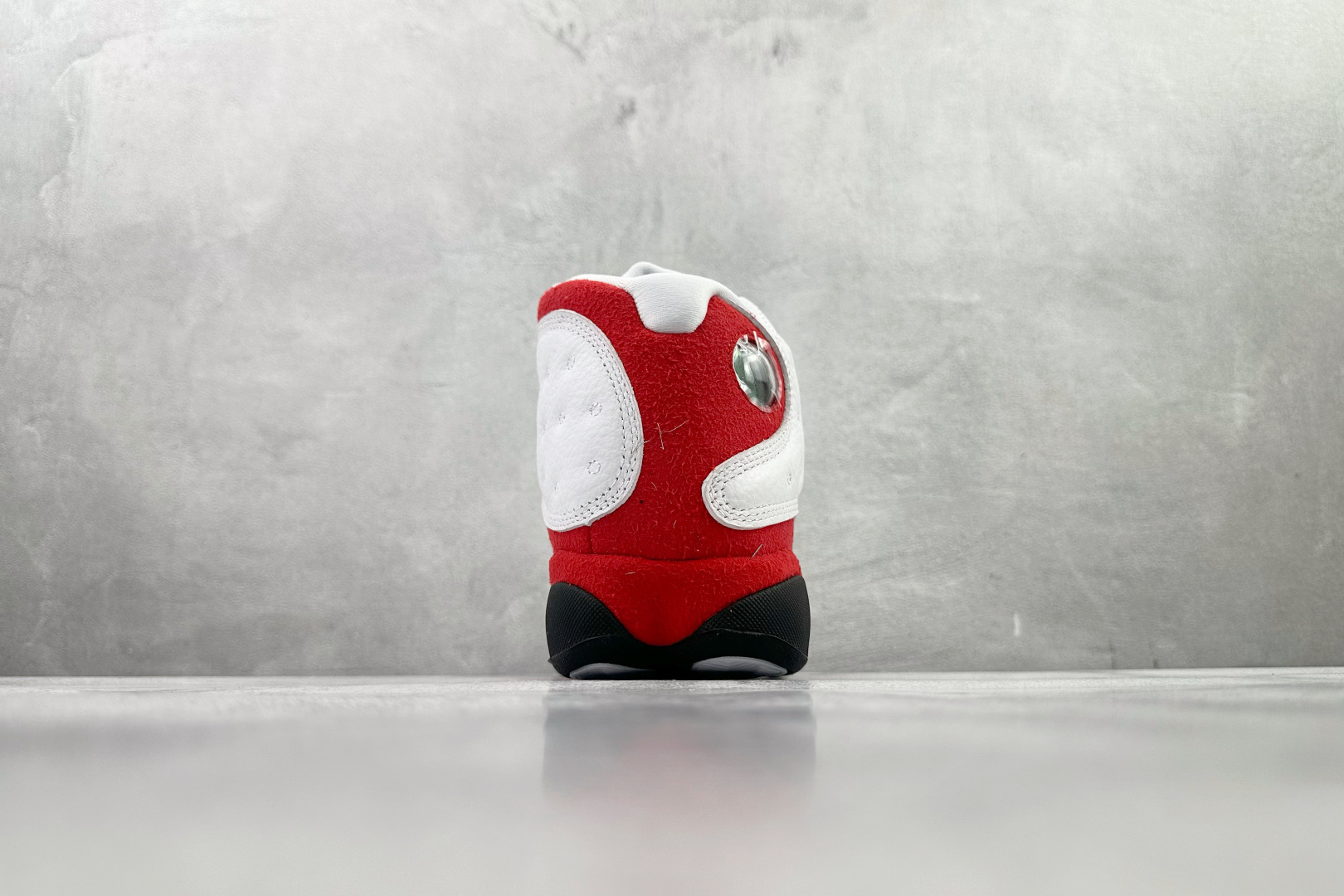 平台专供 Jordan Air Jordan 13 白红色 414575-101-Top High Quatity Cheap Sneakers Fashion Clothing Clothes Bags handbags Shoes of all Brand wholesale With The best Quality And Beautiful Price from China Factory Chinese suppliers wholesaler seller 平台专供 Jordan Air Jordan 13 白红色 414575-101