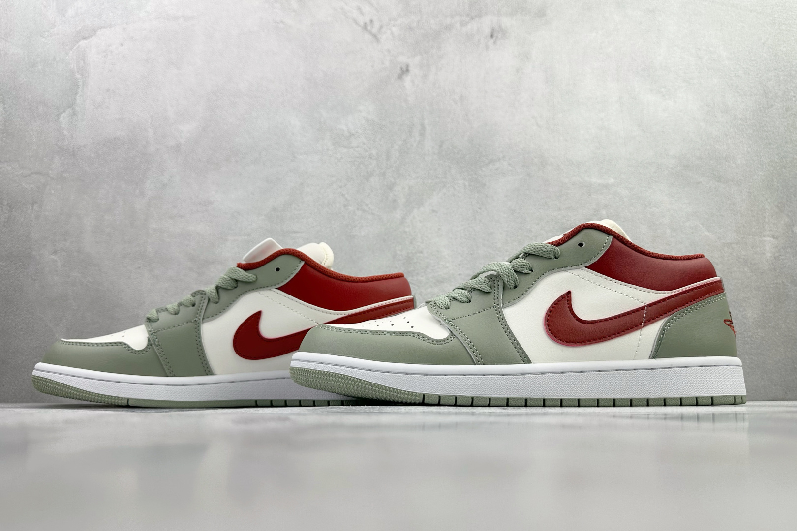 Jordan Air Jordan 1 白红绿 553558-131-Chinese wholesaler seller Clothes Bags handbags wholesale Shoes High Quatity wholesaler seller Cheap Sneakers from China Factory Chinese suppliers china wholesale clothing wholesaler seller Jordan Air Jordan 1 白红绿 553558-131