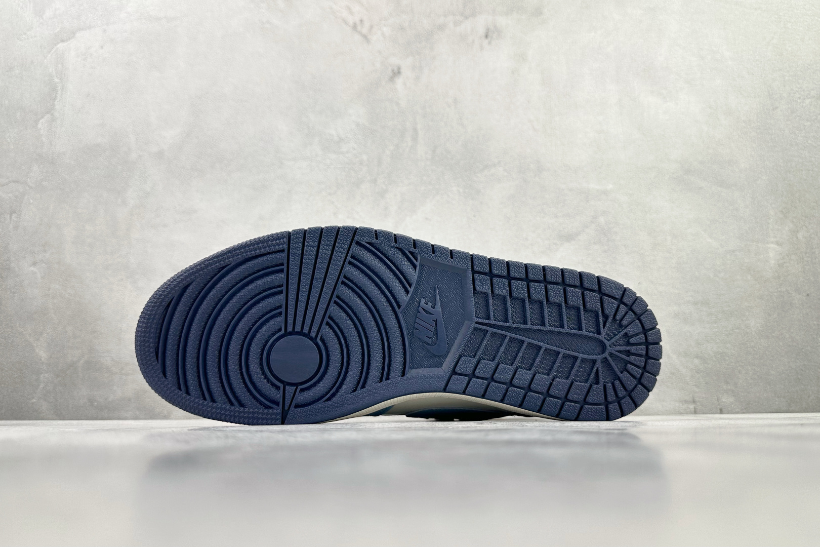 250 Jordan Air Jordan 1 High 'First in Flight' 蓝白 FD2596-400