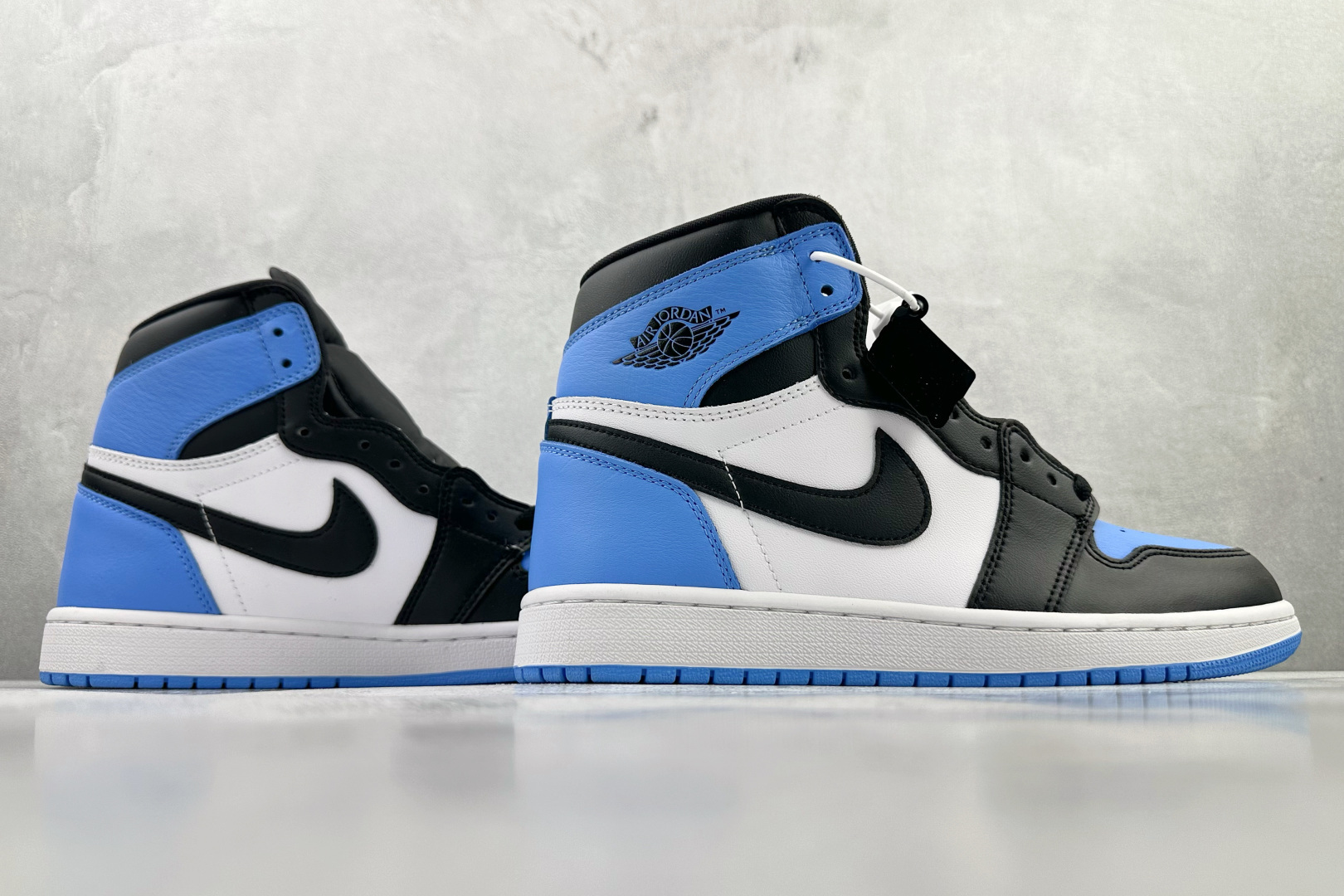 Jordan Air Jordan 1 High University Blue 蓝白 DZ5485-400-Top High Quatity Cheap Sneakers Fashion Clothing Clothes Bags handbags Shoes of all Brand wholesale With The best Quality And Beautiful Price from China Factory Chinese suppliers wholesaler seller Jordan Air Jordan 1 High University Blue 蓝白 DZ5485-400