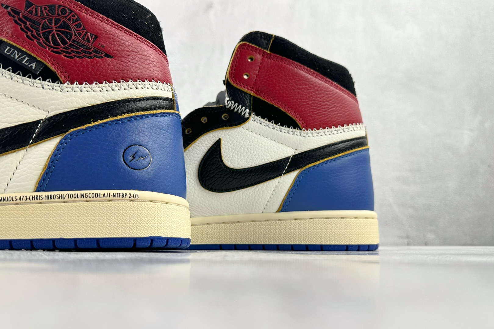 Union LA x Fragment Design x Jordan Air Jordan 1 High 黑白蓝 IO7847-002-Top High Quatity Cheap Sneakers Fashion Clothing Clothes Bags handbags Shoes of all Brand wholesale With The best Quality And Beautiful Price from China Factory Chinese suppliers wholesaler seller Union LA x Fragment Design x Jordan Air Jordan 1 High 黑白蓝 IO7847-002