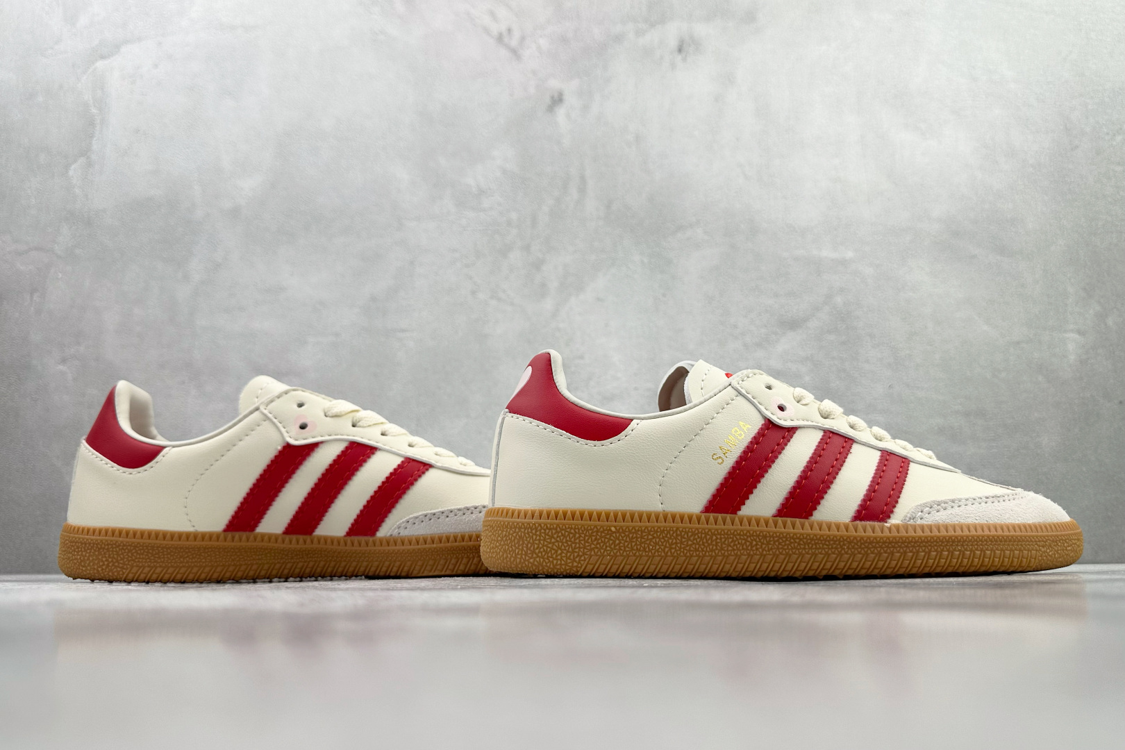 出口订单 adidas originals SAMBA 白红 KI6679-Top High Quatity Cheap Sneakers Fashion Clothing Clothes Bags handbags Shoes of all Brand wholesale With The best Quality And Beautiful Price from China Factory Chinese suppliers wholesaler seller 出口订单 adidas originals SAMBA 白红 KI6679