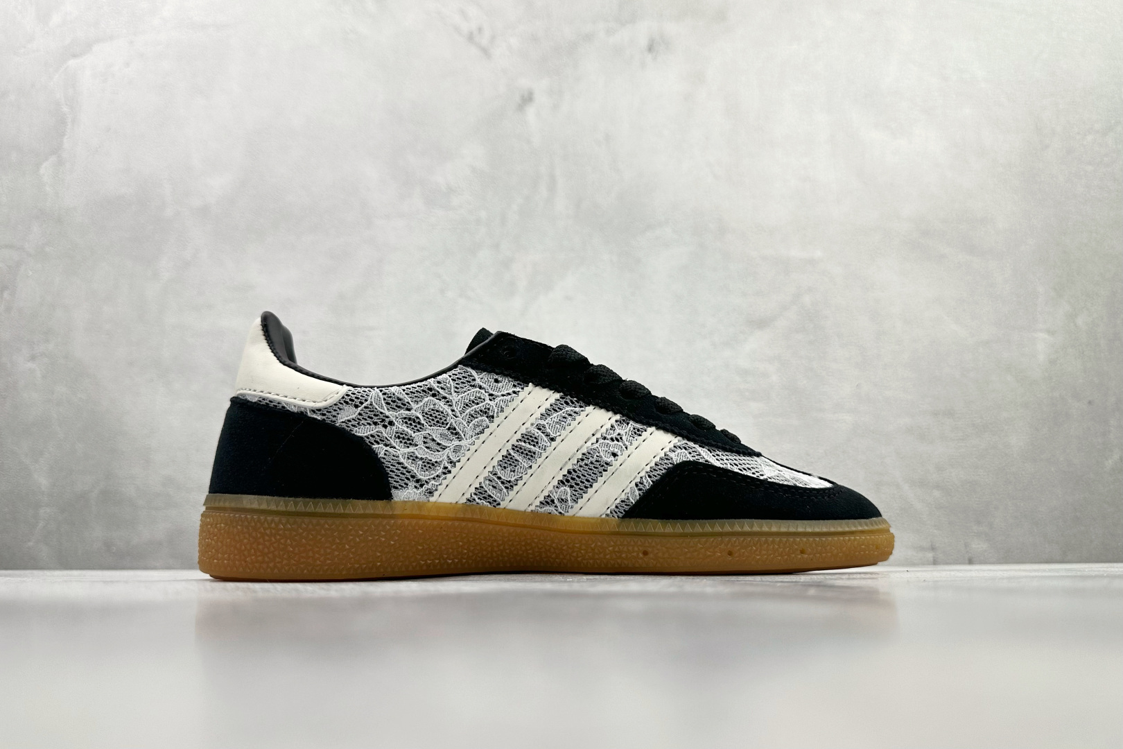 出口订单 adidas originals handball spzl 蕾丝黑 HQ2649-Top High Quatity Cheap Sneakers Fashion Clothing Clothes Bags handbags Shoes of all Brand wholesale With The best Quality And Beautiful Price from China Factory Chinese suppliers wholesaler seller 出口订单 adidas originals handball spzl 蕾丝黑 HQ2649
