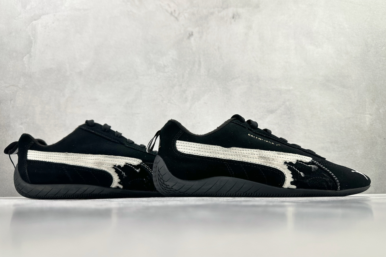 300 最新外贸批次 PUMA x Balenciaga巴黎世家 Speedcat 黑色 847146WSDSD-Chinese UA Cheap High Quatity Brand Clothes Bags handbags Sneakers wholesale wholesaler seller from China Factory suppliers Fashion Clothing Shoes best Quality Beautiful Price 300 最新外贸批次 PUMA x Balenciaga巴黎世家 Speedcat 黑色 847146WSDSD