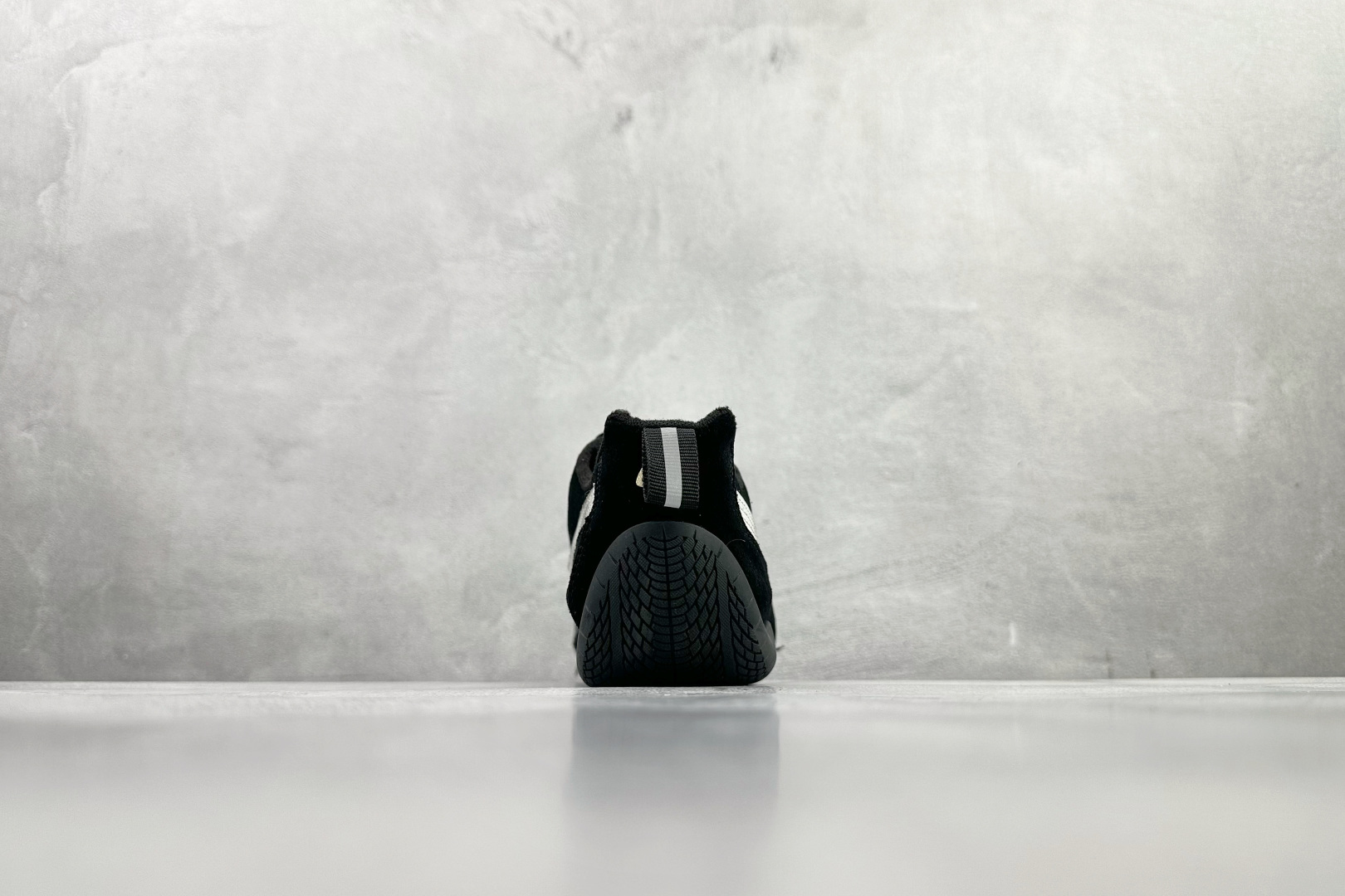 300 最新外贸批次 PUMA x Balenciaga巴黎世家 Speedcat 黑色 847146WSDSD-Chinese UA Cheap High Quatity Brand Clothes Bags handbags Sneakers wholesale wholesaler seller from China Factory suppliers Fashion Clothing Shoes best Quality Beautiful Price 300 最新外贸批次 PUMA x Balenciaga巴黎世家 Speedcat 黑色 847146WSDSD