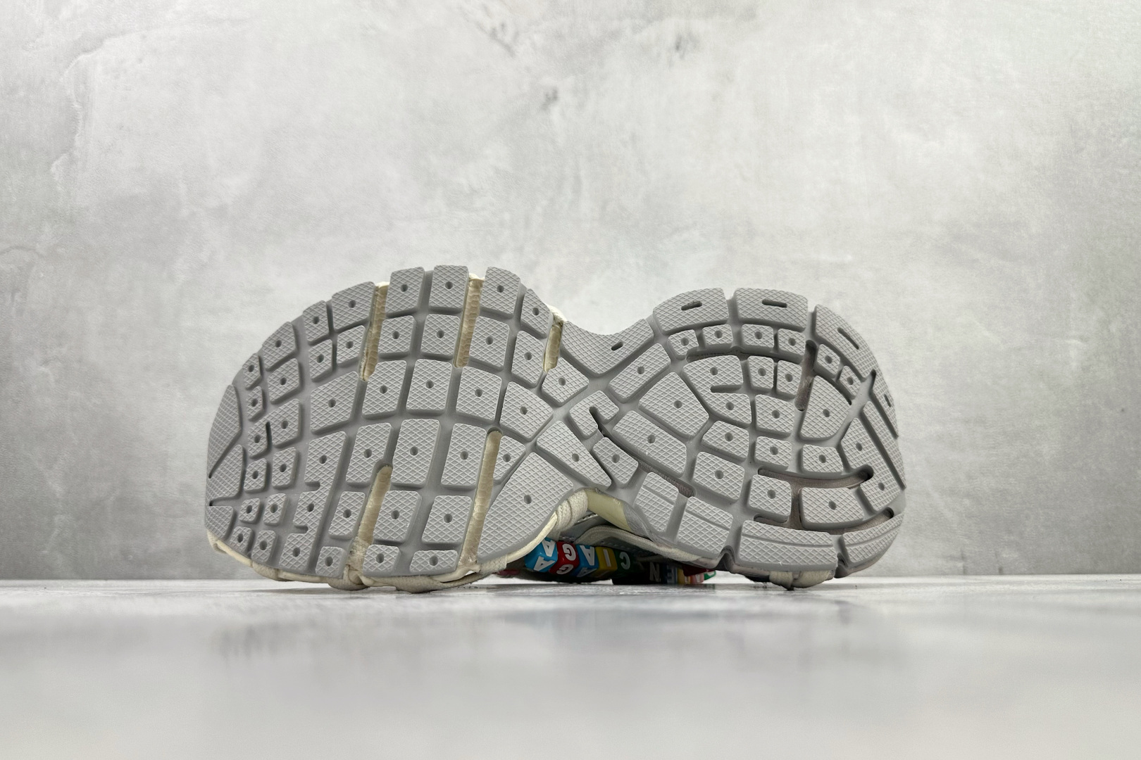 600 代购版 Balenciaga巴黎世家 3XL EXTREME LACE 灰色 778697W3XBD-Chinese UA Cheap High Quatity Brand Clothes Bags handbags Sneakers wholesale wholesaler seller from China Factory suppliers Fashion Clothing Shoes best Quality Beautiful Price 600 代购版 Balenciaga巴黎世家 3XL EXTREME LACE 灰色 778697W3XBD