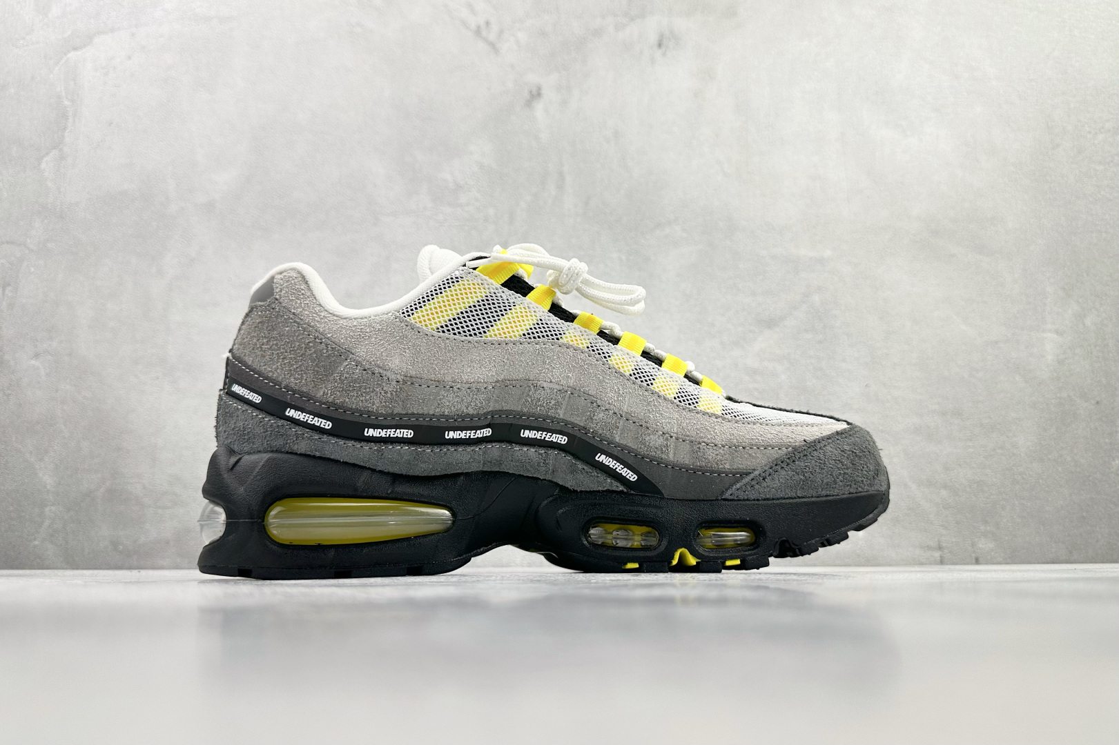 完美复刻 UNDEFEATED × Nike Air Max 95 SP 上海限定 灰黄 IB4523-002-Top High Quatity Cheap Sneakers Fashion Clothing Clothes Bags handbags Shoes of all Brand wholesale With The best Quality And Beautiful Price from China Factory Chinese suppliers wholesaler seller 完美复刻 UNDEFEATED × Nike Air Max 95 SP 上海限定 灰黄 IB4523-002