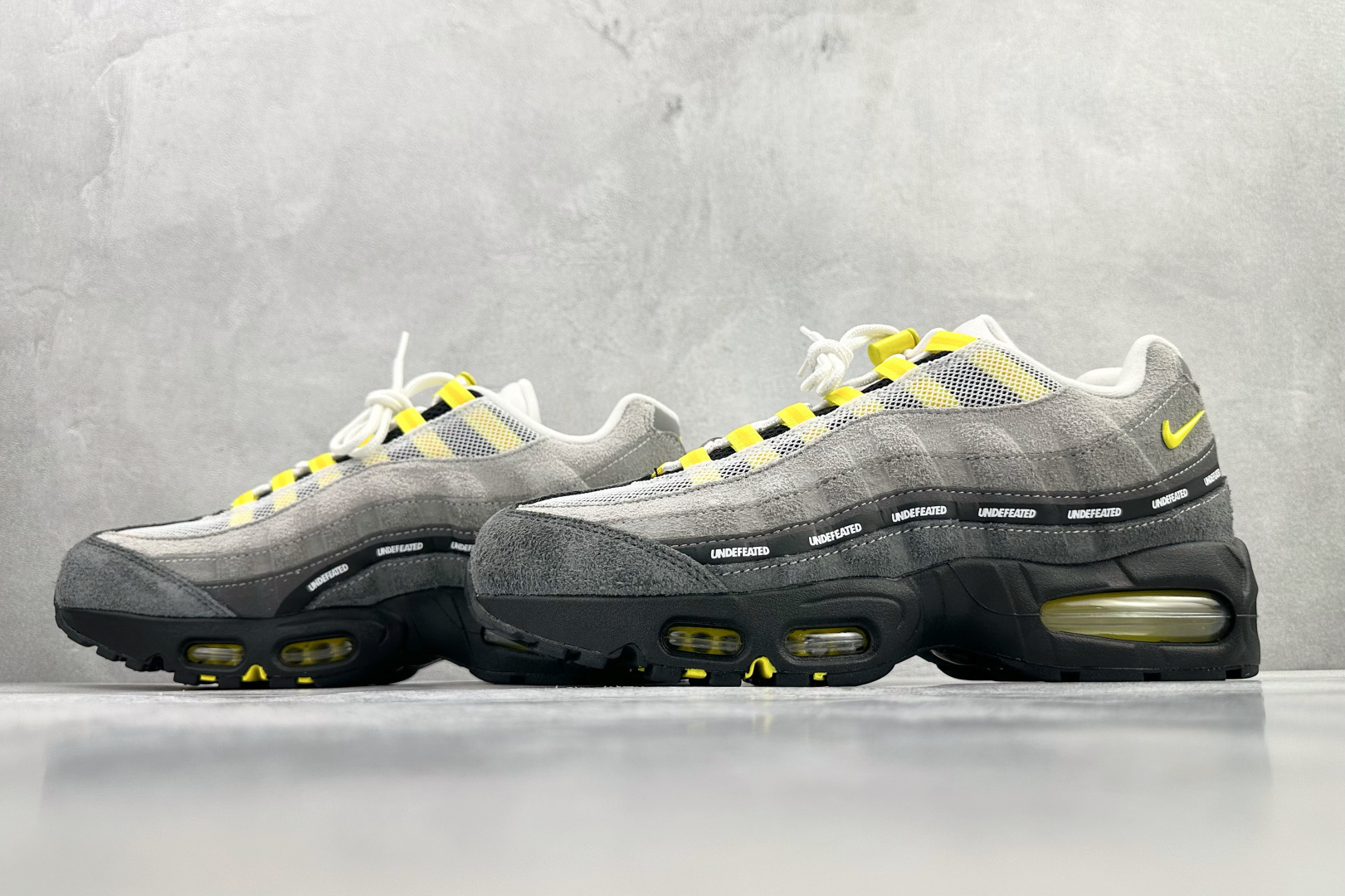 完美复刻 UNDEFEATED × Nike Air Max 95 SP 上海限定 灰黄 IB4523-002-Top High Quatity Cheap Sneakers Fashion Clothing Clothes Bags handbags Shoes of all Brand wholesale With The best Quality And Beautiful Price from China Factory Chinese suppliers wholesaler seller 完美复刻 UNDEFEATED × Nike Air Max 95 SP 上海限定 灰黄 IB4523-002
