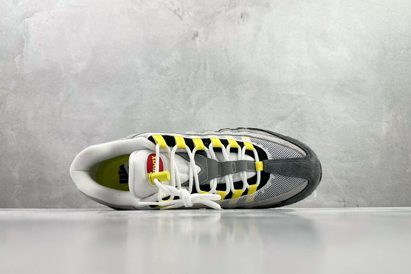完美复刻 UNDEFEATED × Nike Air Max 95 SP 上海限定 灰黄 IB4523-002-Top High Quatity Cheap Sneakers Fashion Clothing Clothes Bags handbags Shoes of all Brand wholesale With The best Quality And Beautiful Price from China Factory Chinese suppliers wholesaler seller 完美复刻 UNDEFEATED × Nike Air Max 95 SP 上海限定 灰黄 IB4523-002