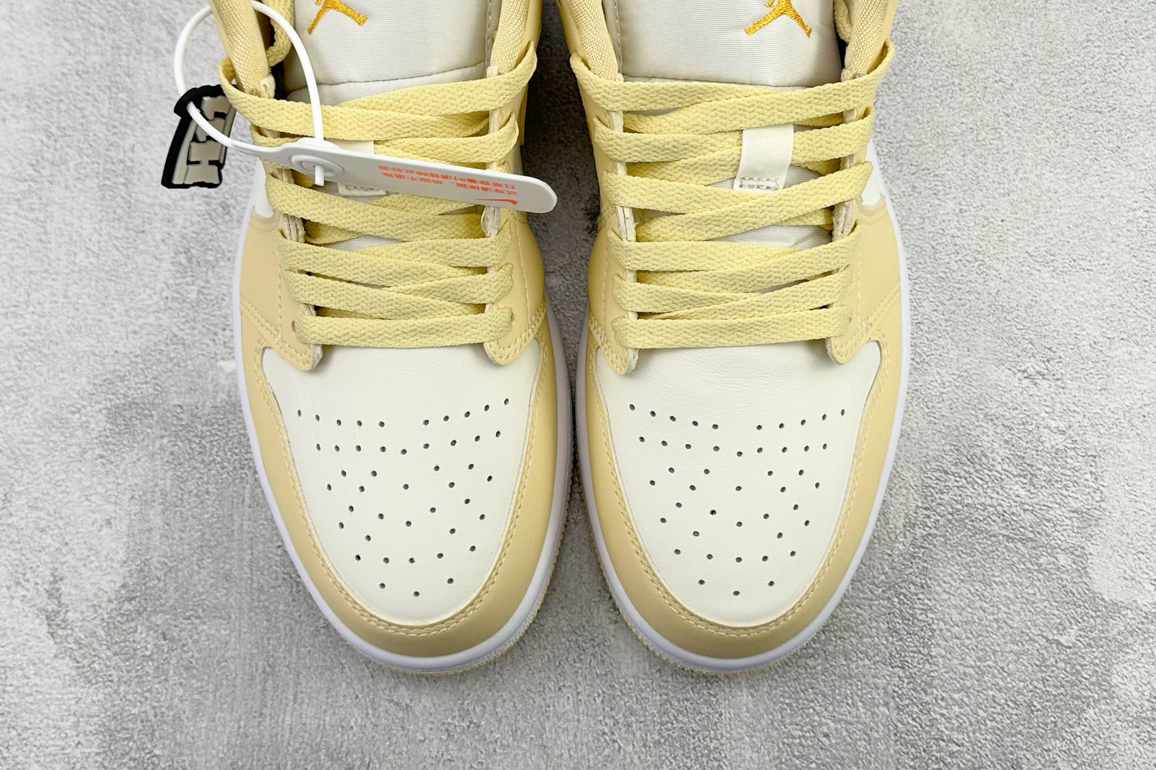 210 Jordan Air Jordan 1 米黄 DC0774-170