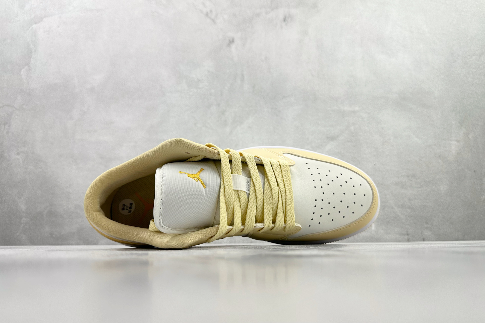 210 Jordan Air Jordan 1 米黄 DC0774-170