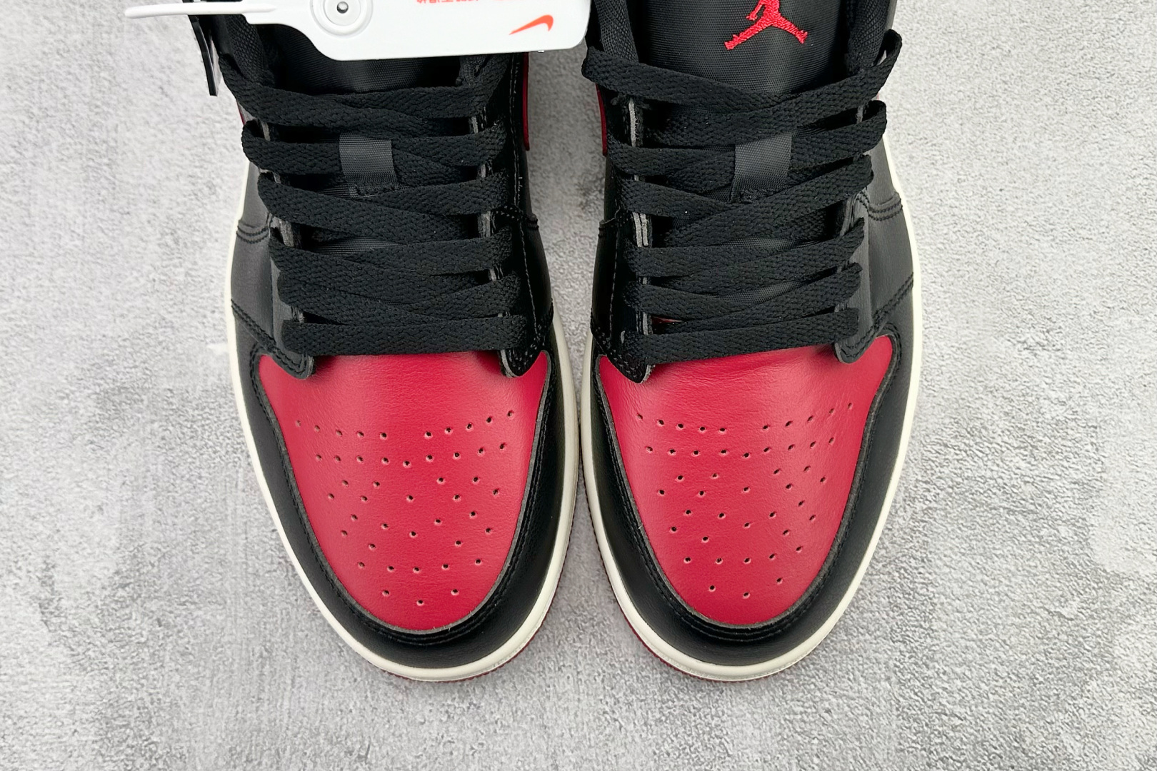 H11 平台爆款 Jordan Air Jordan 1 黑红货号：DC0774 061尺码：35.5 