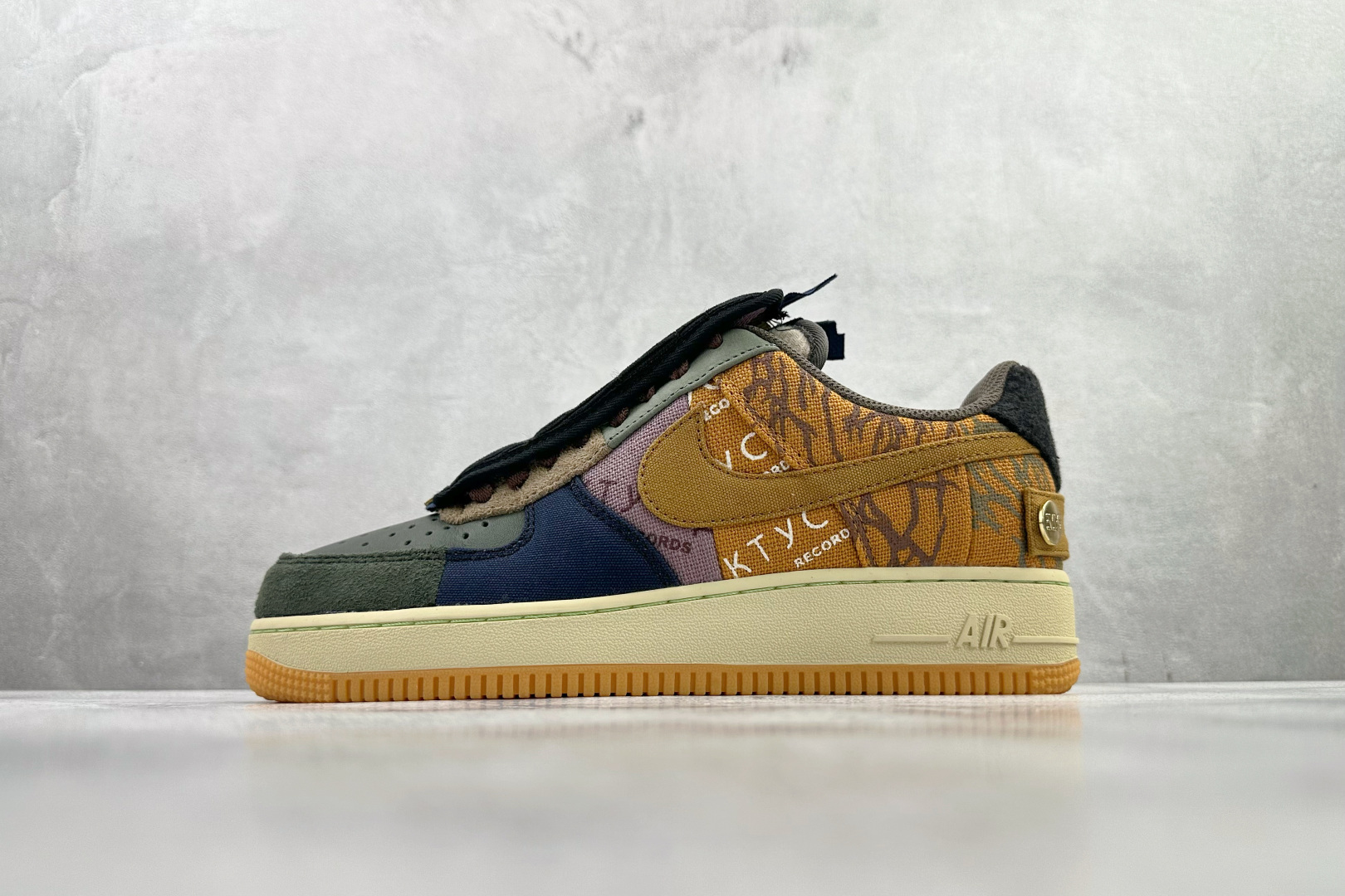 OWFTravis Scott x Nike Air Force 1 Cactus Jack TS 拼接