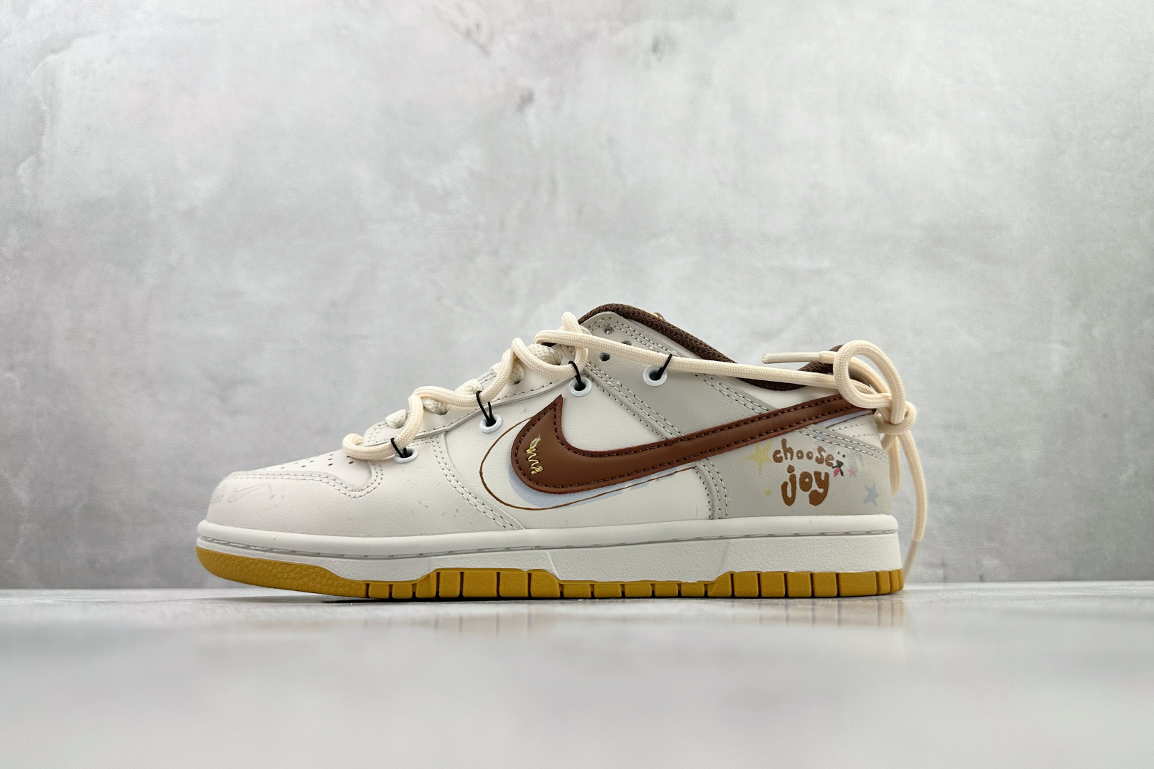 300 定制球鞋 Nike Dunk奶泡帕比 米棕 HM3695-071-Chinese UA Cheap High Quatity Brand Clothes Bags handbags Sneakers wholesale wholesaler seller from China Factory suppliers Fashion Clothing Shoes best Quality Beautiful Price 300 定制球鞋 Nike Dunk奶泡帕比 米棕 HM3695-071