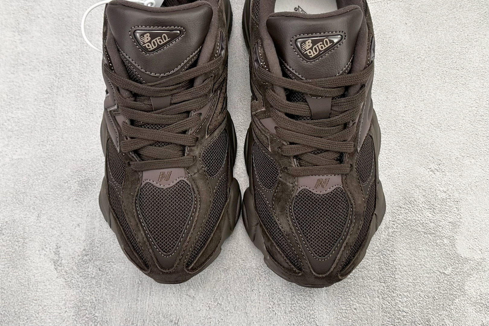 C 版 大厂出品 New Balance NB 9060 棕色货号：U9060ZWD尺码：36 36.5