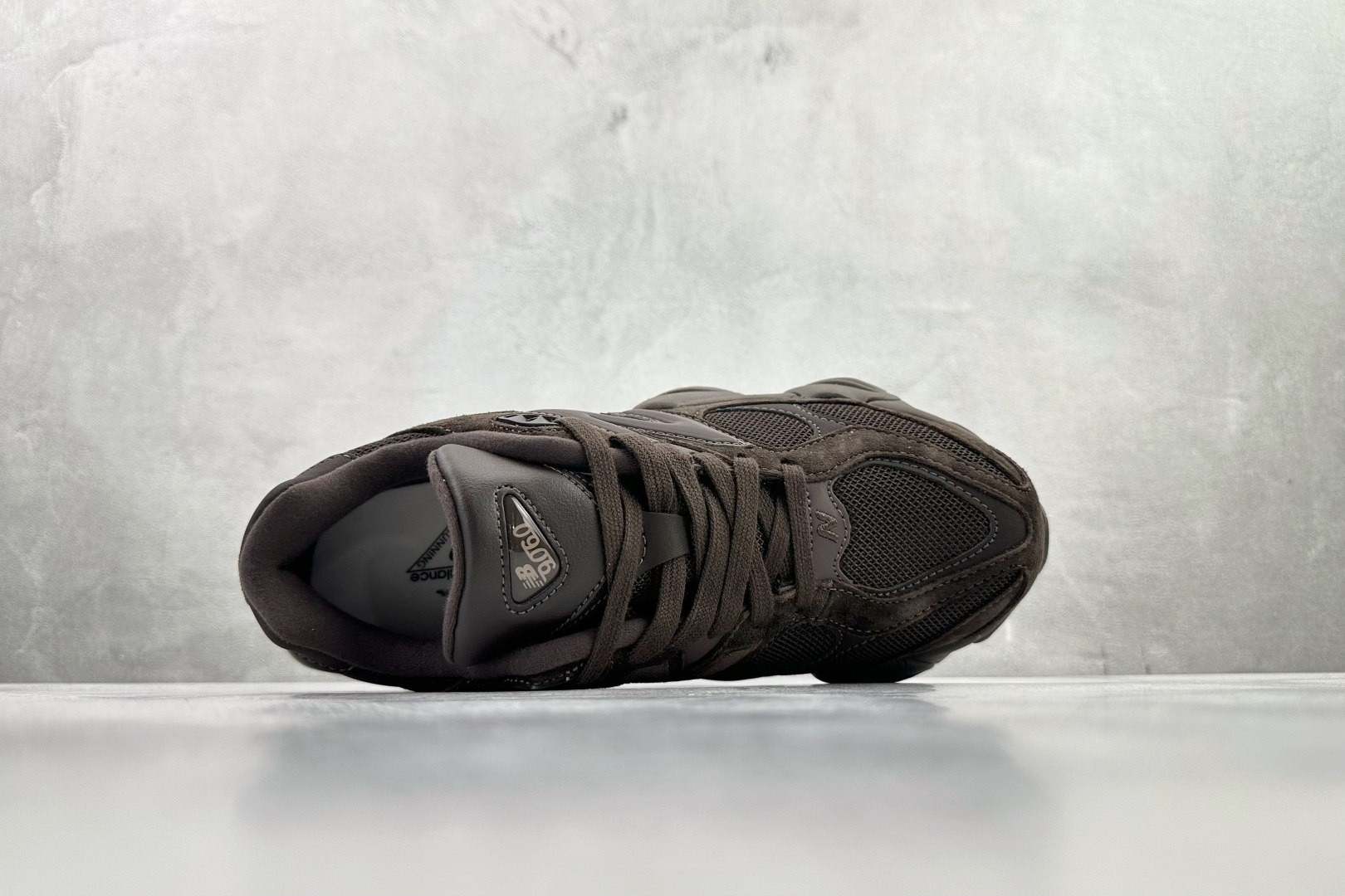 C 版 大厂出品 New Balance NB 9060 棕色货号：U9060ZWD尺码：36 36.5