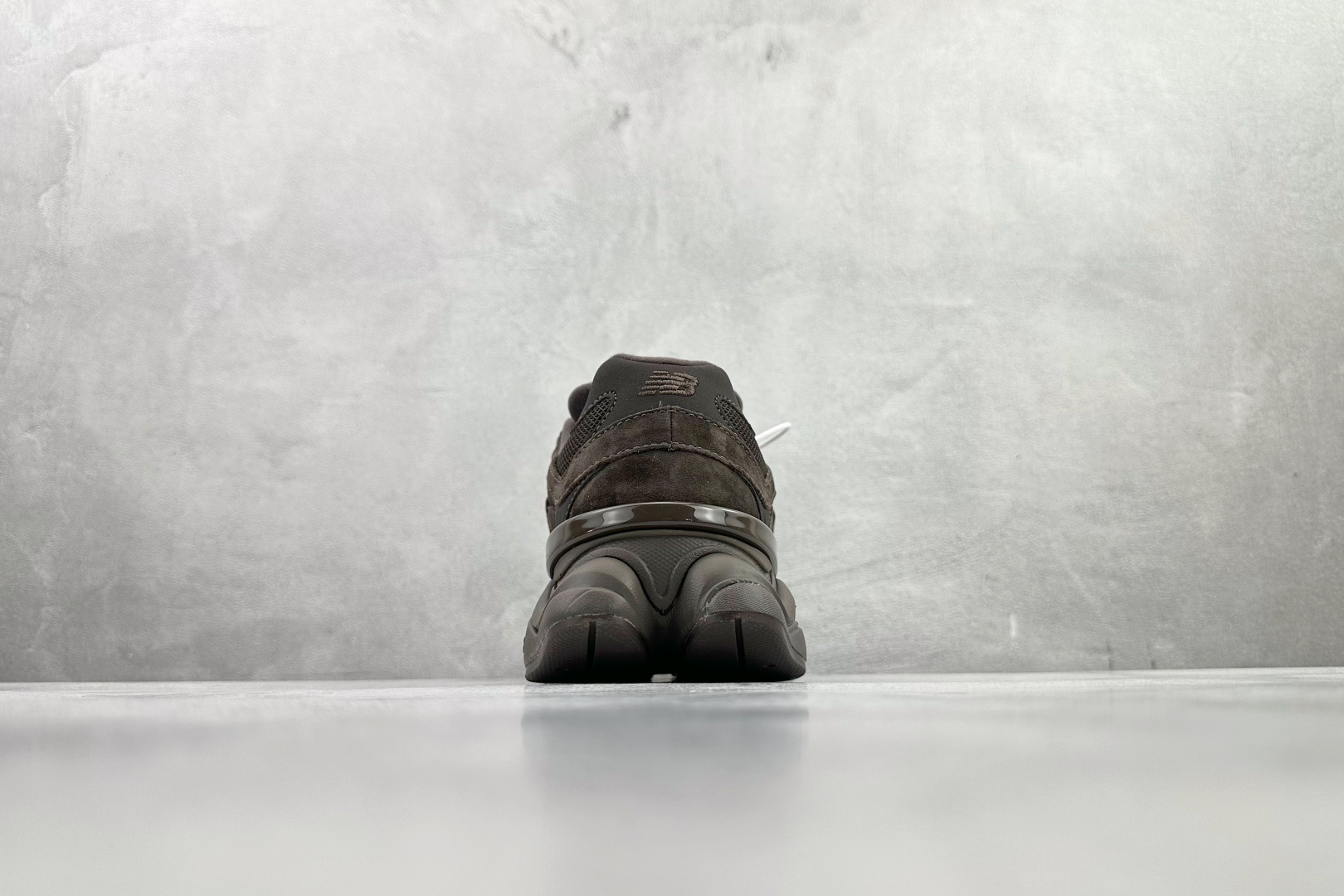 C 版 大厂出品 New Balance NB 9060 棕色货号：U9060ZWD尺码：36 36.5