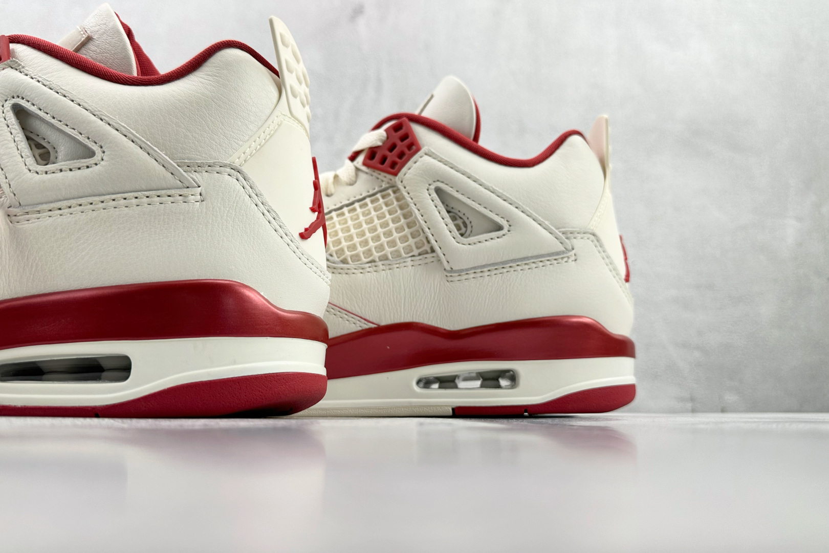OG 顶级原版 Jordan Air Jordan 4 Retro 情人节 米白红货号：HV0823 1