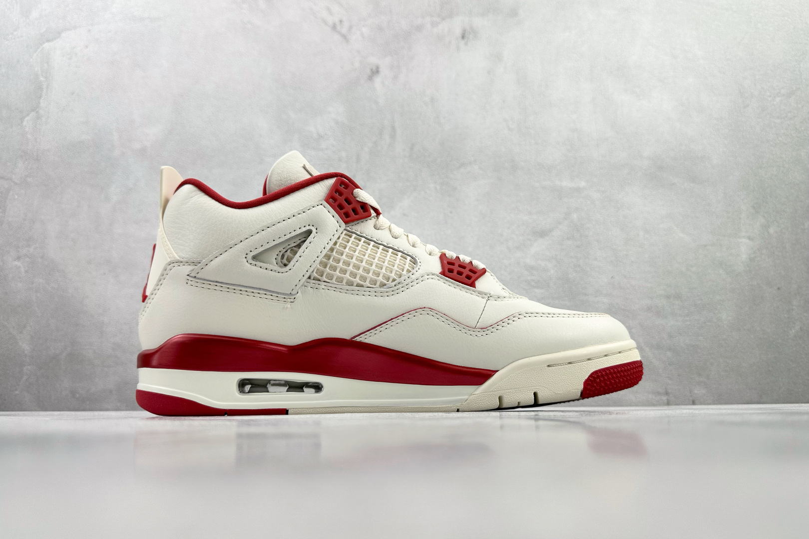 OG 顶级原版 Jordan Air Jordan 4 Retro 情人节 米白红货号：HV0823 1