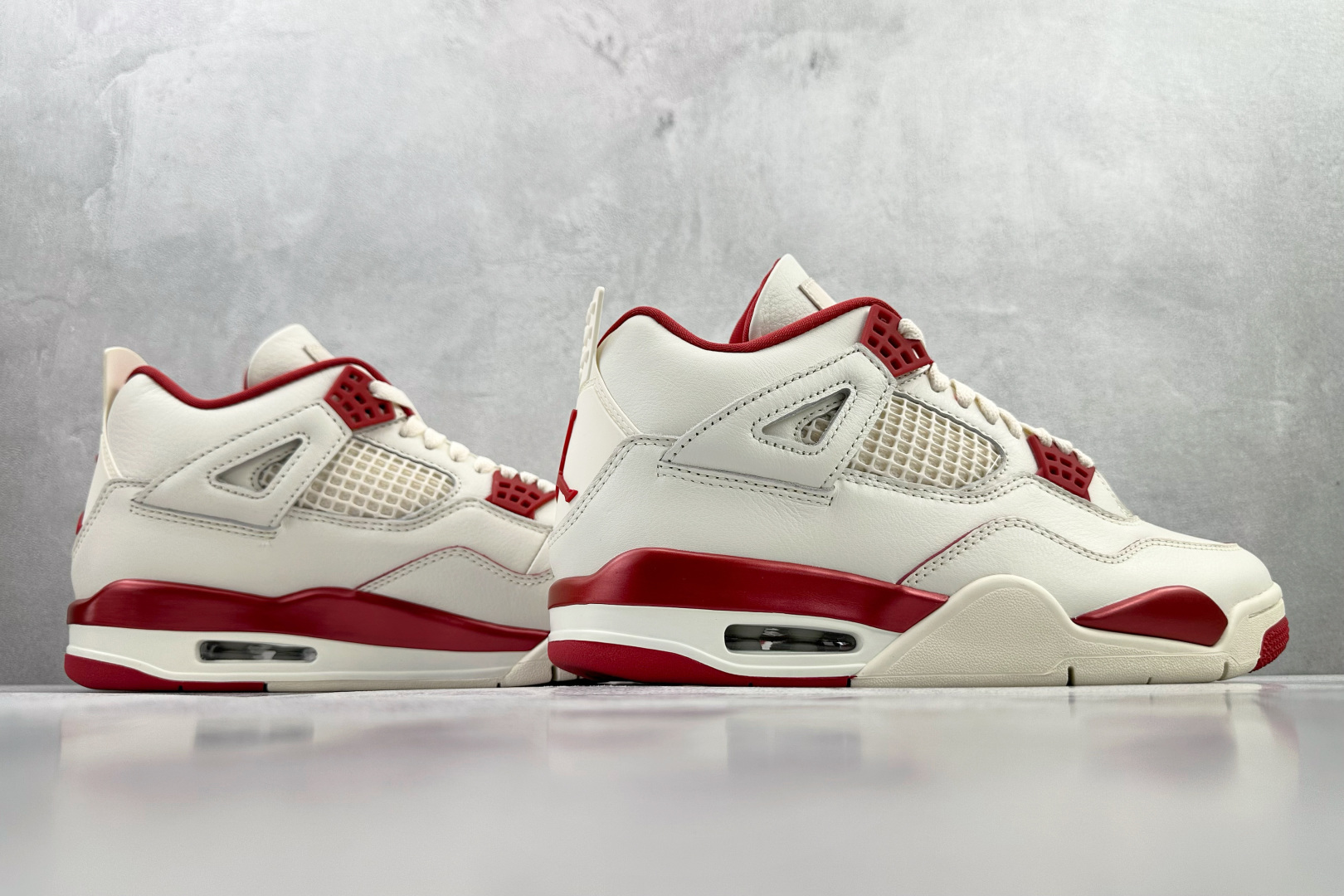 OG 顶级原版 Jordan Air Jordan 4 Retro 情人节 米白红货号：HV0823 1