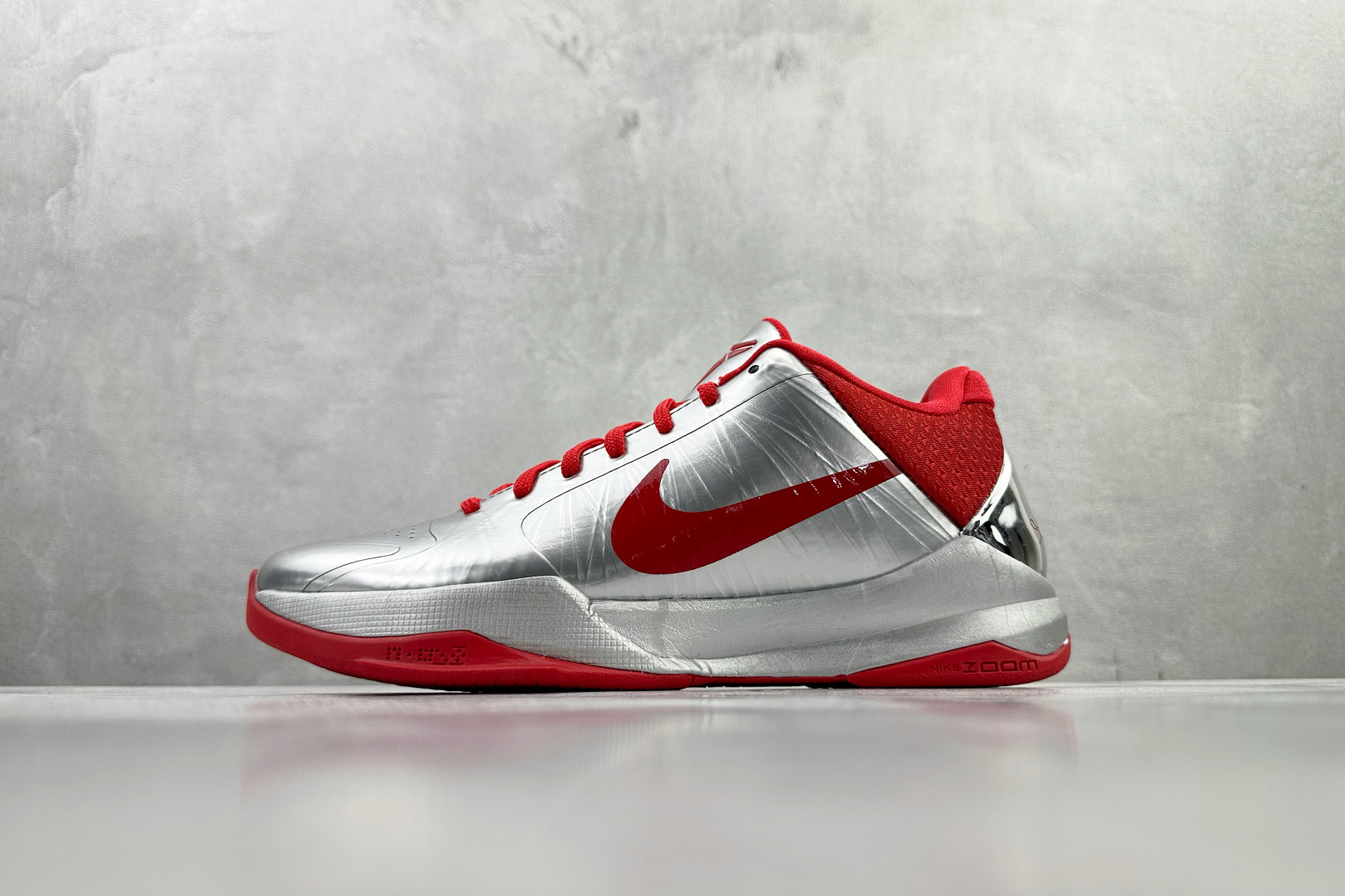 S2 纯原生产线 Caitlin Clark x Nike Zoom Kobe 5 Protro 银红货