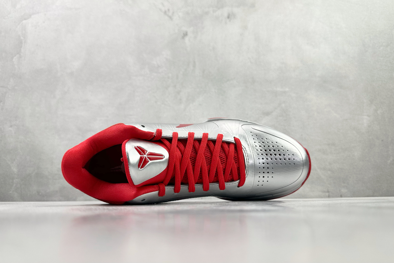 S2 纯原生产线 Caitlin Clark x Nike Zoom Kobe 5 Protro 银红货