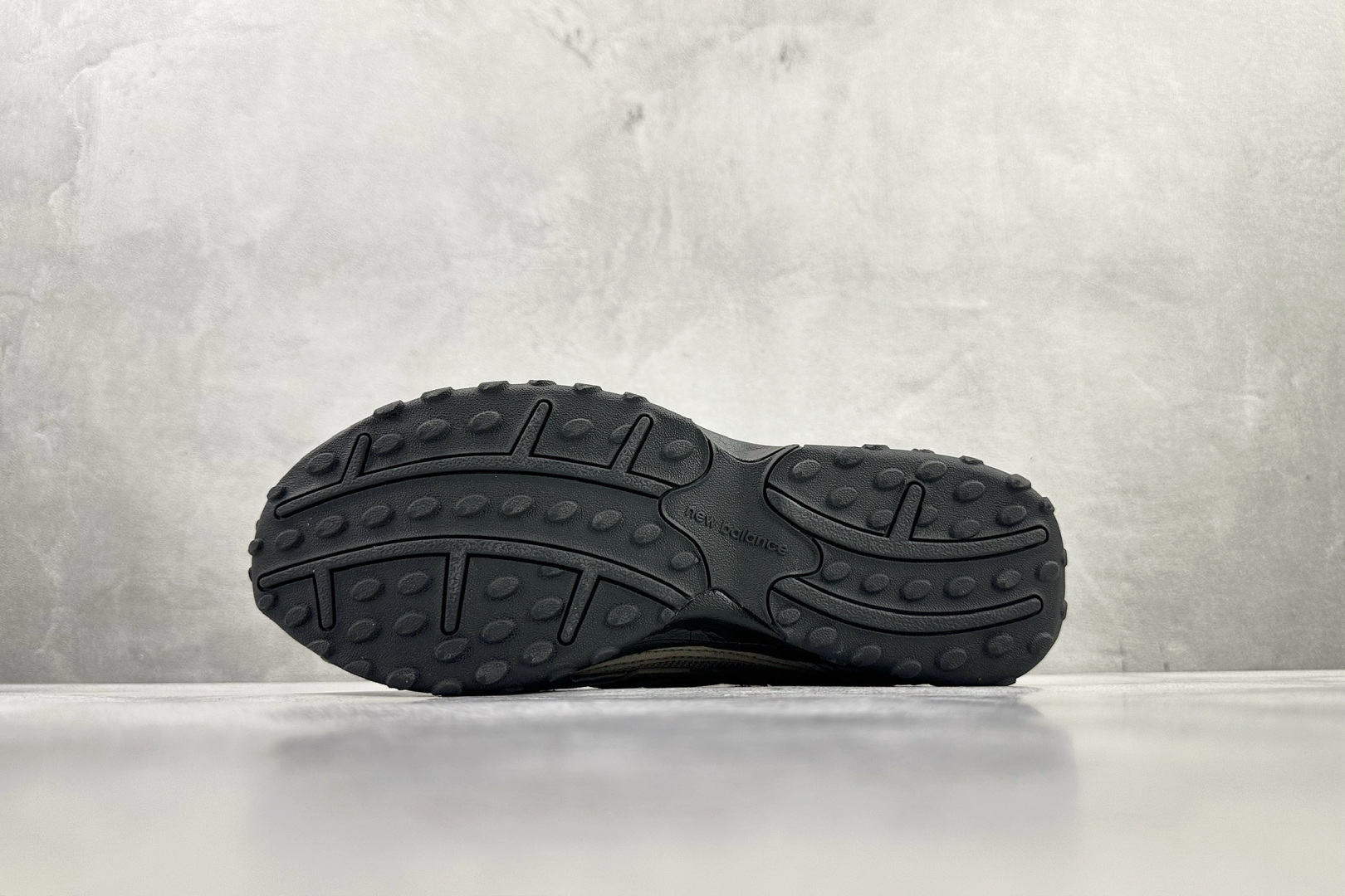 出品 New Balance 204L 棕色 U204L3K9