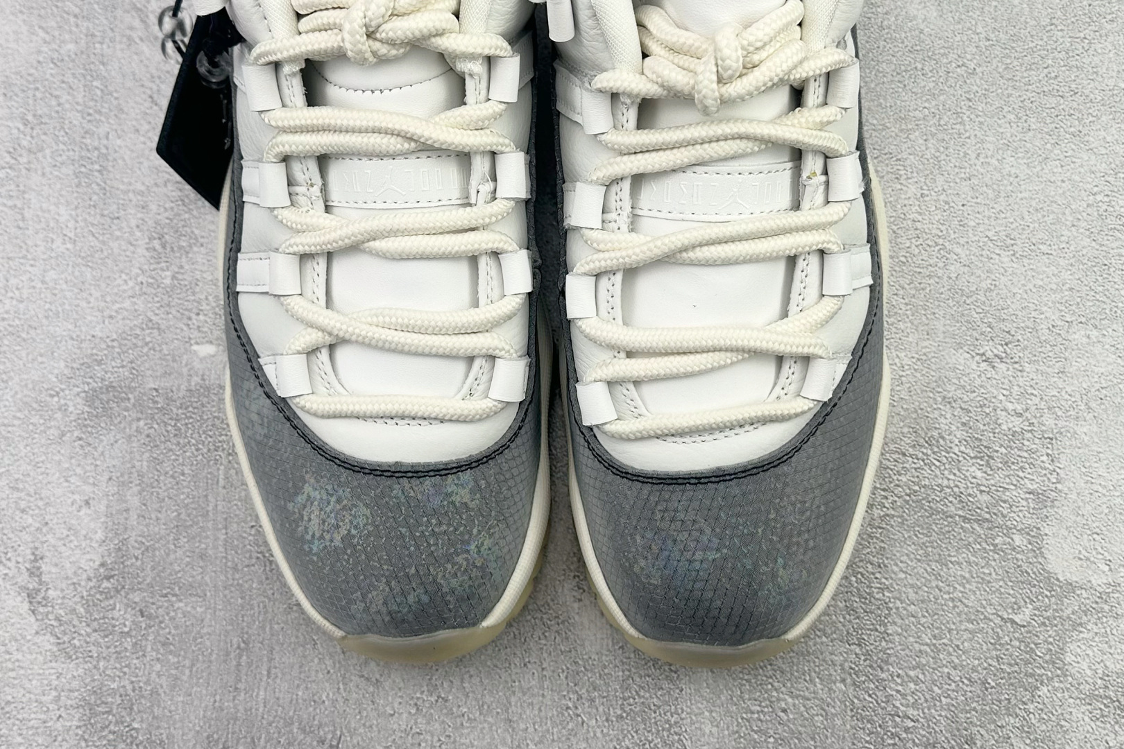 GAM 纯原 Jordan Air Jordan 11 Low 蛇年限定CNY撕撕乐 白紫黑货号：HQ7