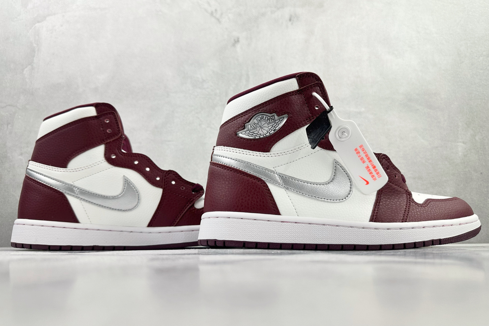 Jordan Air Jordan 1 high bordeaux 酒红色 波尔多 555088-611-Top High Quatity Cheap Sneakers Fashion Clothing Clothes Bags handbags Shoes of all Brand wholesale With The best Quality And Beautiful Price from China Factory Chinese suppliers wholesaler seller Jordan Air Jordan 1 high bordeaux 酒红色 波尔多 555088-611