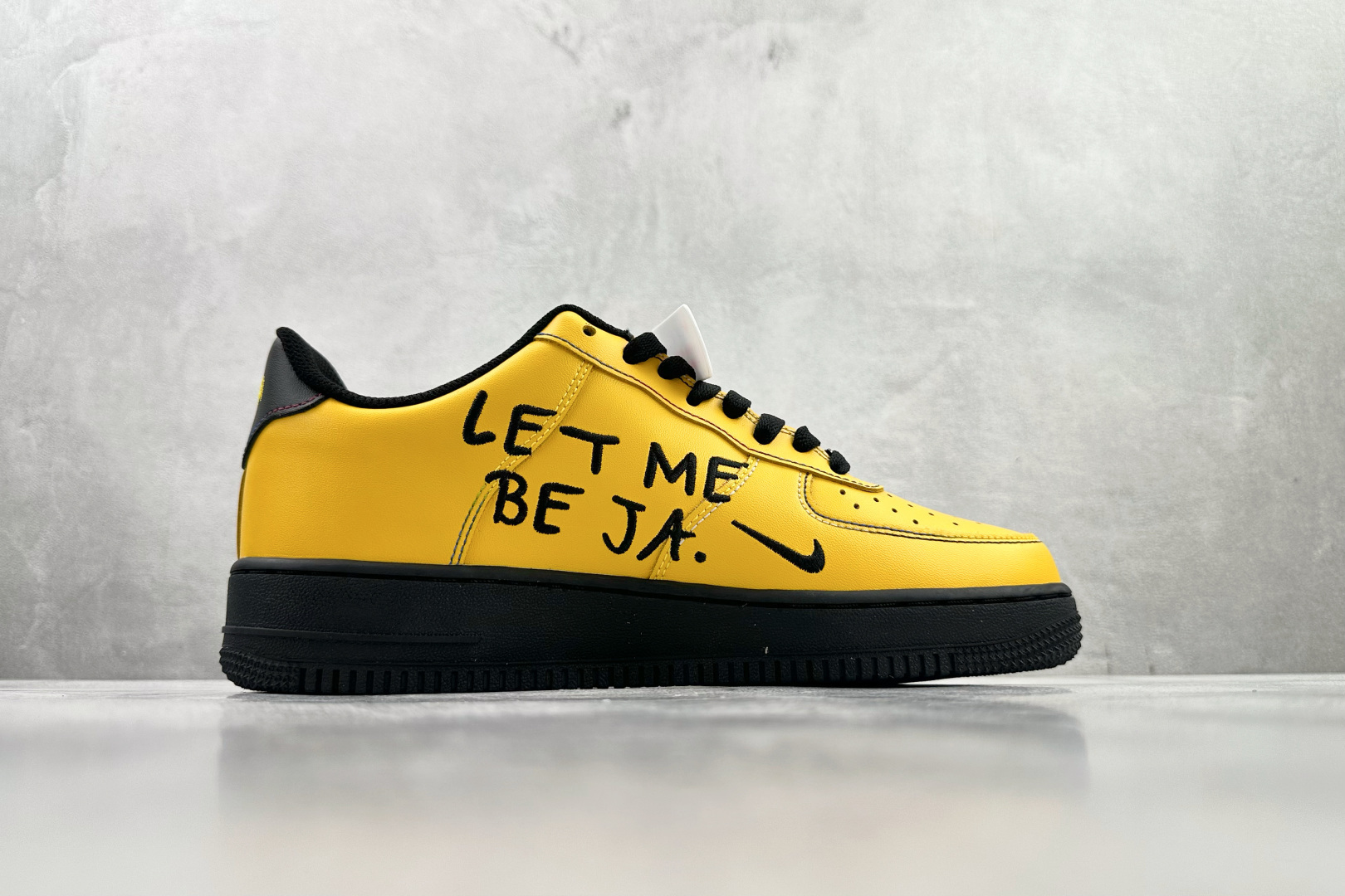 200 Nike Air Force 1 Low '07“Sundial” 黄黑色 IQ2713-700