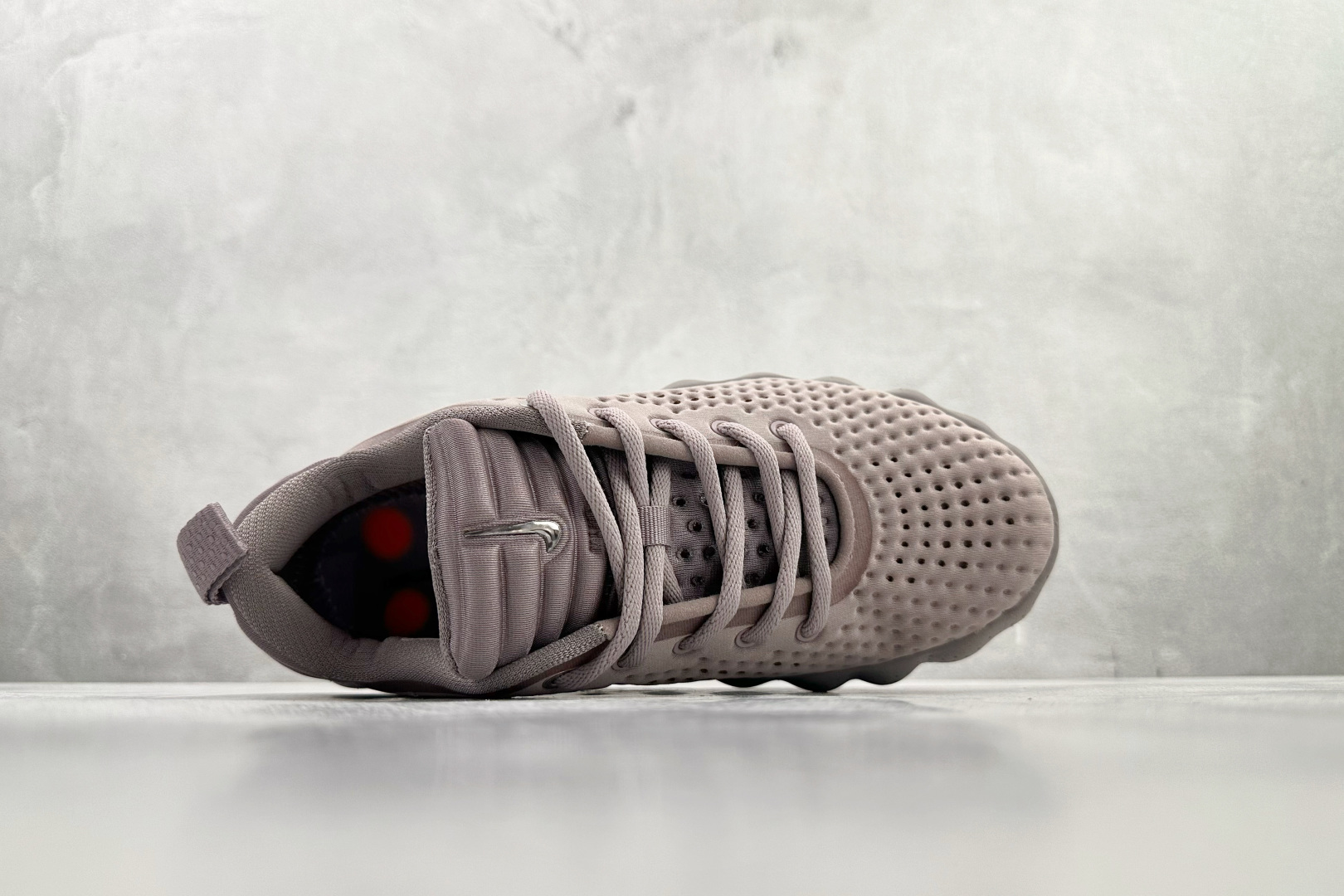 Mind Nike Mind 002 紫色货号：HQ4310-200尺码：35.5 36 36.5 37