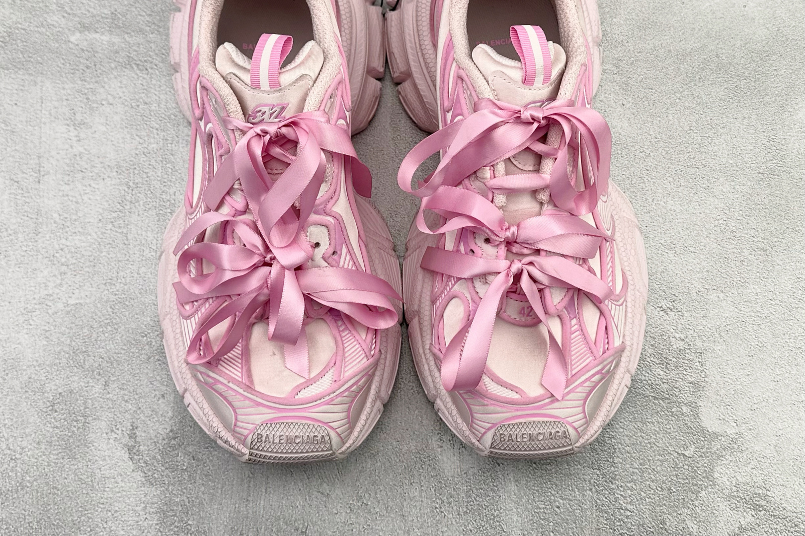 最新外贸批次 Balenciaga巴黎世家 3XL粉色 734734W3XSB