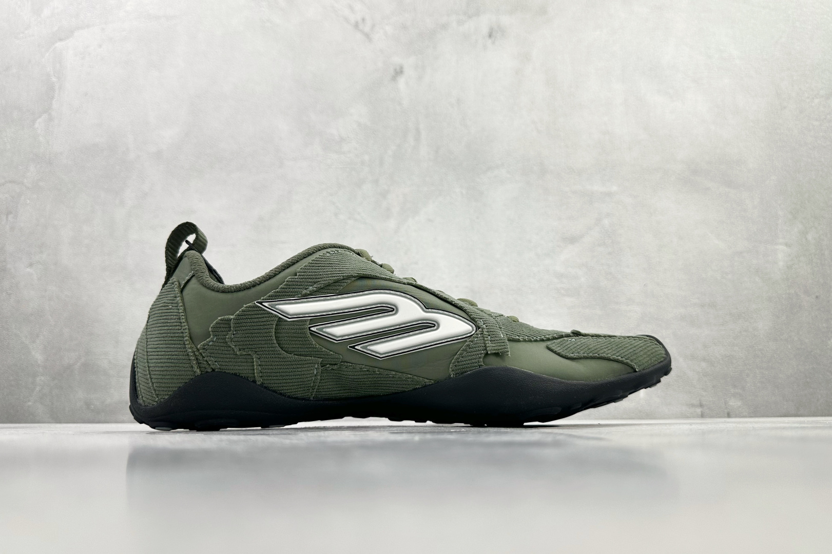 最新外贸批次 Balenciaga巴黎世家 Monday Ultra 绿色 853505WMNDI-Top High Quatity Cheap Sneakers Fashion Clothing Clothes Bags handbags Shoes of all Brand wholesale With The best Quality And Beautiful Price from China Factory Chinese suppliers wholesaler seller 最新外贸批次 Balenciaga巴黎世家 Monday Ultra 绿色 853505WMNDI