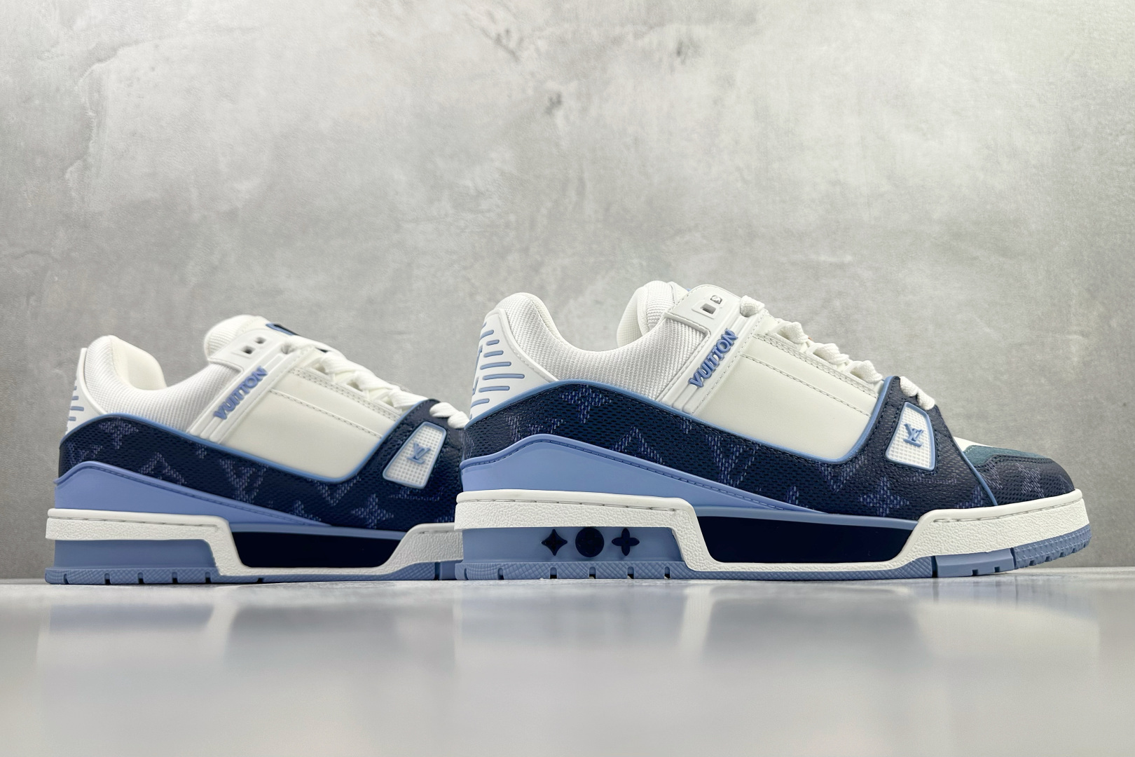 430 LOUIS VUITTON Trainer 海军蓝 1AJQLK-Chinese UA Cheap High Quatity Brand Clothes Bags handbags Sneakers wholesale wholesaler seller from China Factory suppliers Fashion Clothing Shoes best Quality Beautiful Price 430 LOUIS VUITTON Trainer 海军蓝 1AJQLK