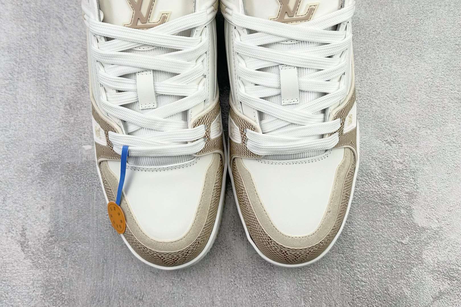 430 LOUIS VUITTON Trainer 米色 1AJQMN-Chinese UA Cheap High Quatity Brand Clothes Bags handbags Sneakers wholesale wholesaler seller from China Factory suppliers Fashion Clothing Shoes best Quality Beautiful Price 430 LOUIS VUITTON Trainer 米色 1AJQMN