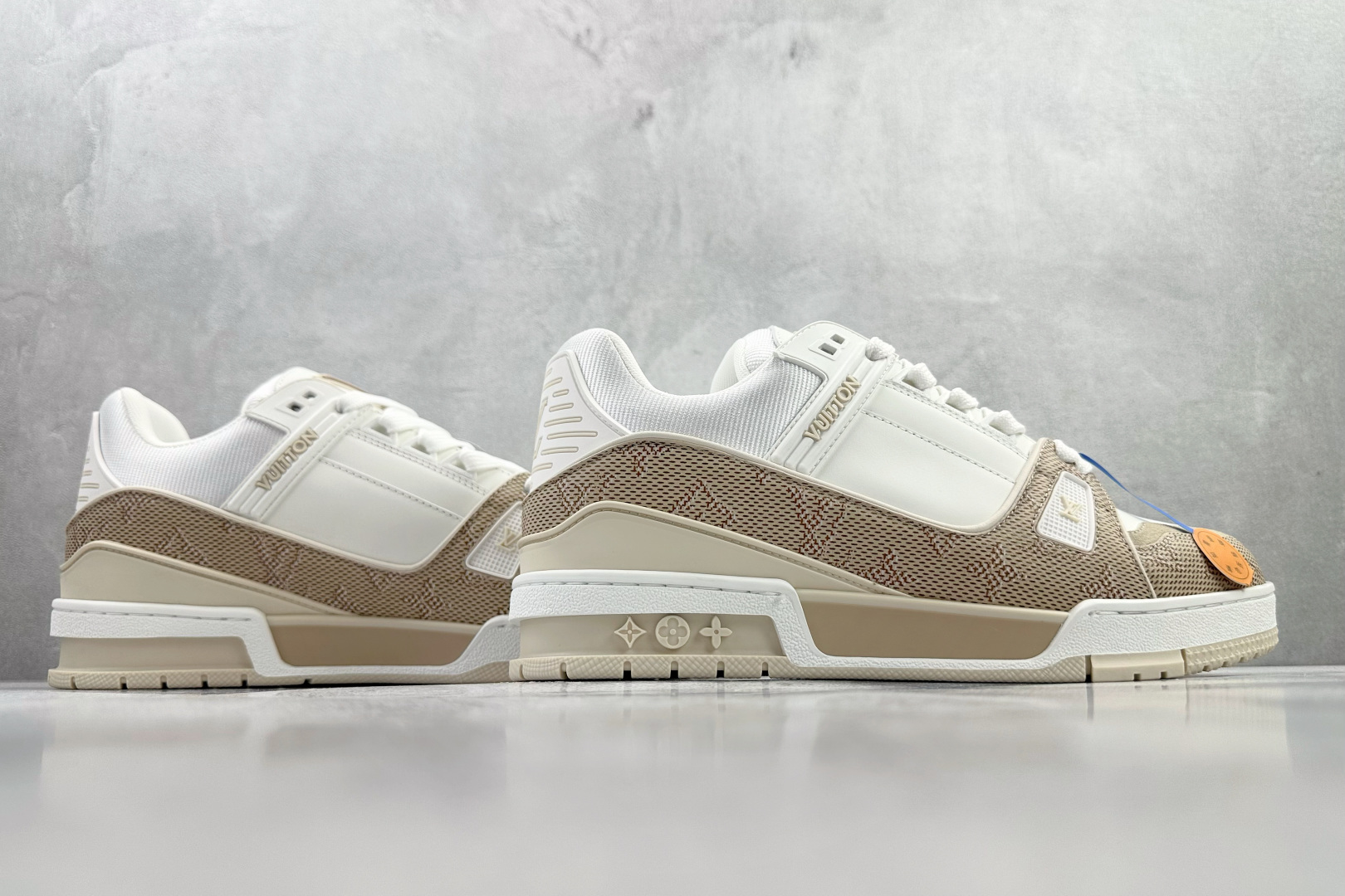 430 LOUIS VUITTON Trainer 米色 1AJQMN-Chinese UA Cheap High Quatity Brand Clothes Bags handbags Sneakers wholesale wholesaler seller from China Factory suppliers Fashion Clothing Shoes best Quality Beautiful Price 430 LOUIS VUITTON Trainer 米色 1AJQMN