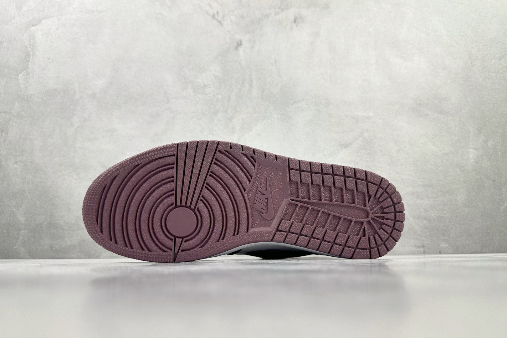 Jordan Air Jordan 1 High ”Mauve” 紫色 DZ5485-105