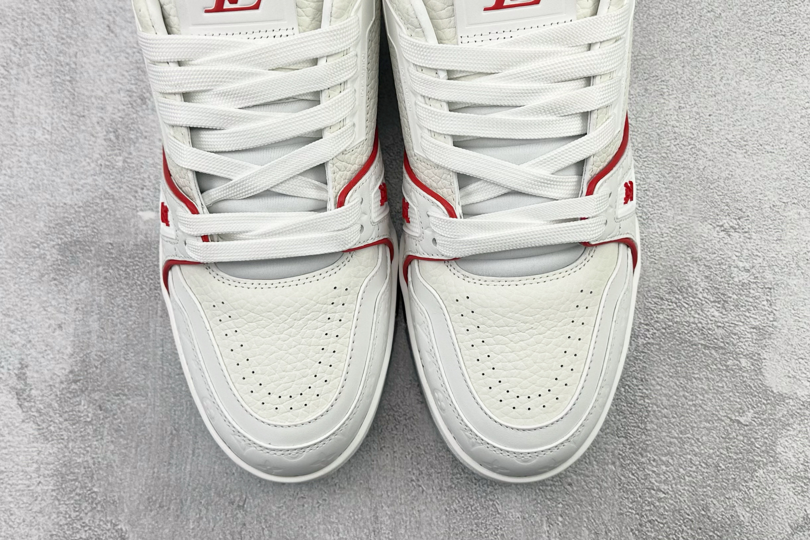 顶级代购品质独立私人订单 LOUIS VUITTON Trainer 白红 1AJX8J