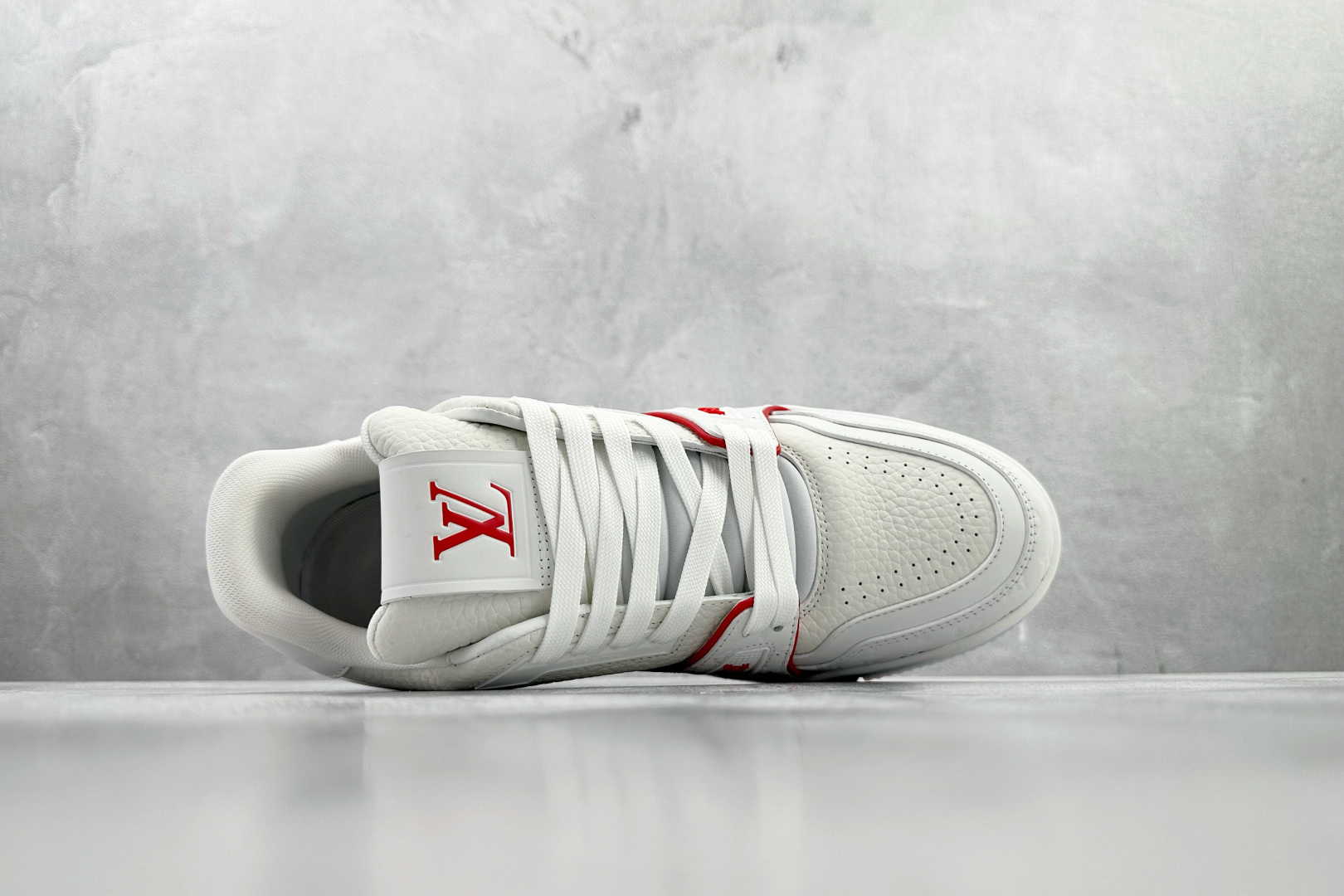 顶级代购品质独立私人订单 LOUIS VUITTON Trainer 白红 1AJX8J