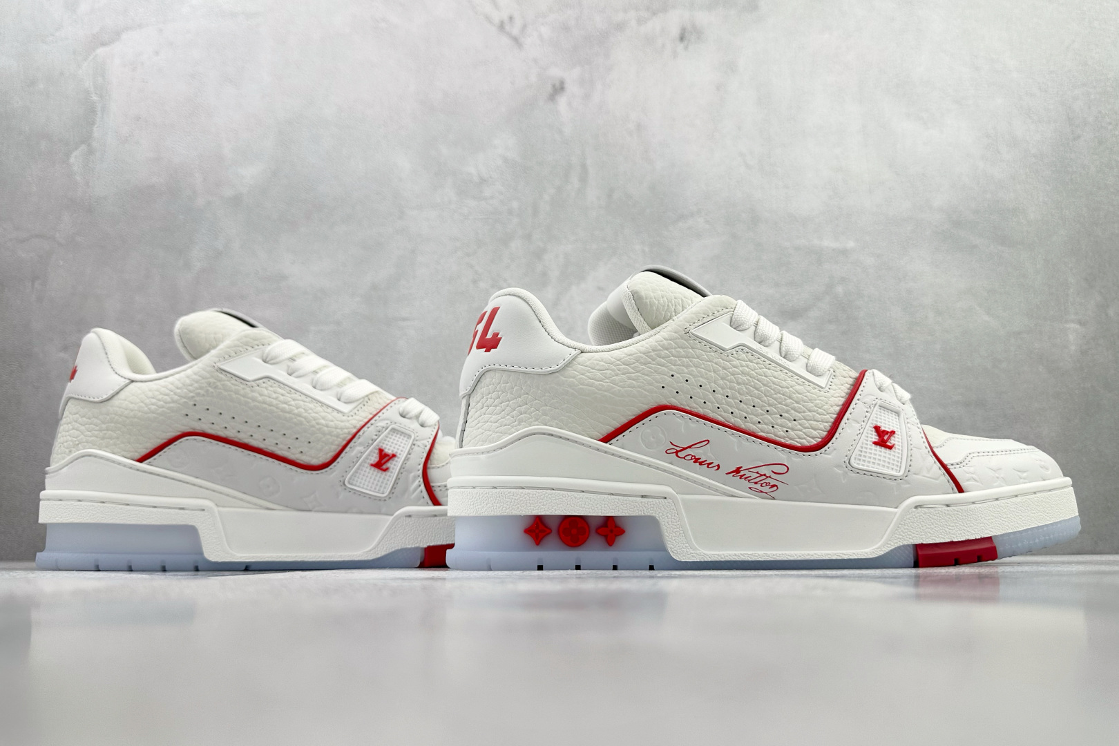 顶级代购品质独立私人订单 LOUIS VUITTON Trainer 白红 1AJX8J