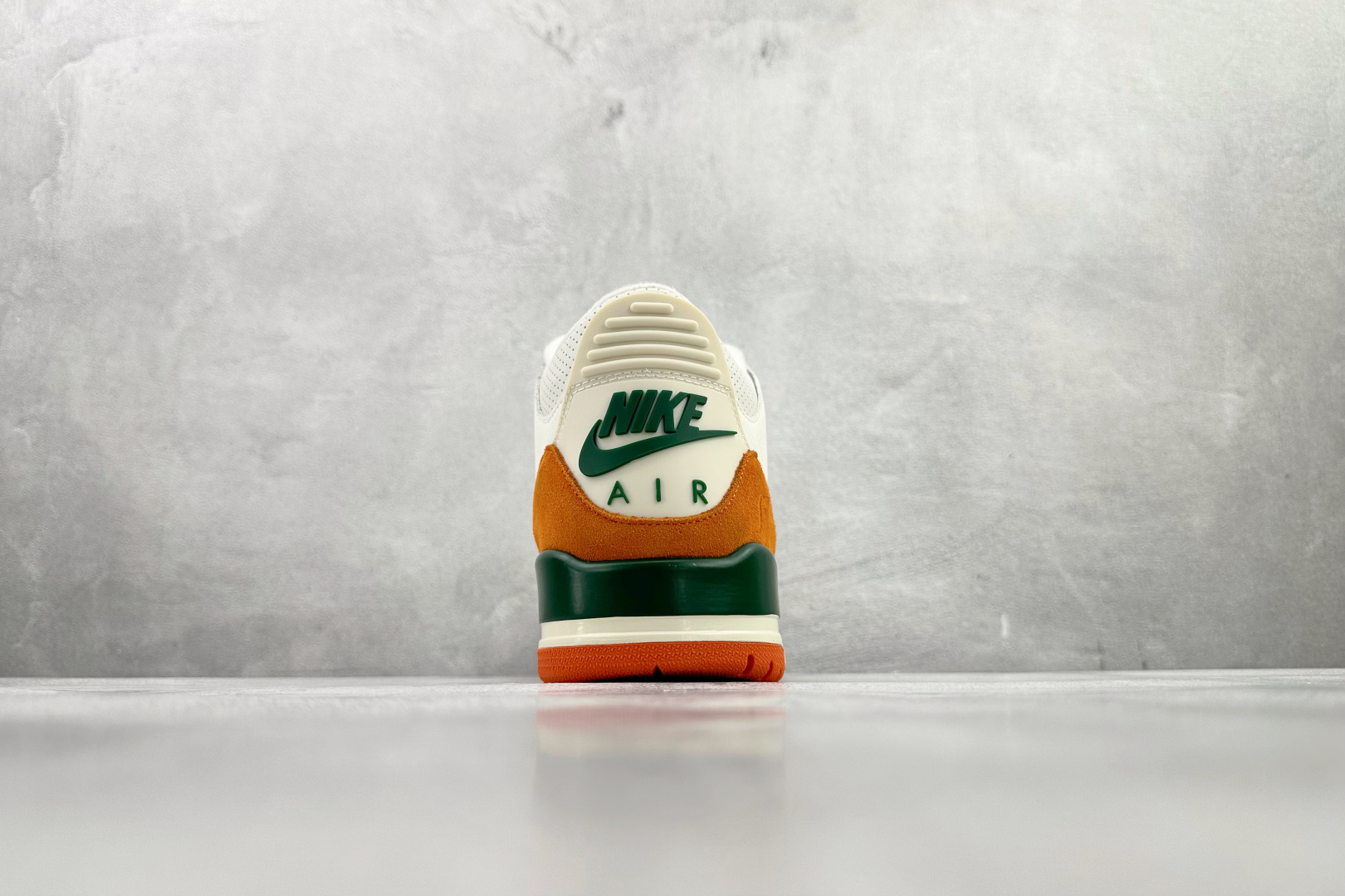 XP 平台专供 Solefly x Jordan Air Jordan 3 白绿色货号：IF4491-1