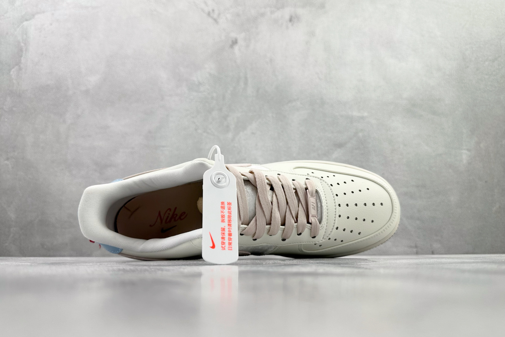 230 Nike Air Force 1 '07 ”Valentine’s Day” 情人节限定白粉色 IQ4937-161