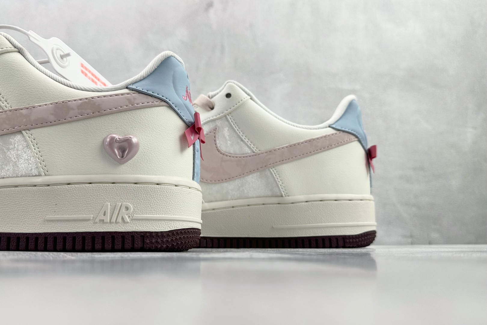 230 Nike Air Force 1 '07 ”Valentine’s Day” 情人节限定白粉色 IQ4937-161